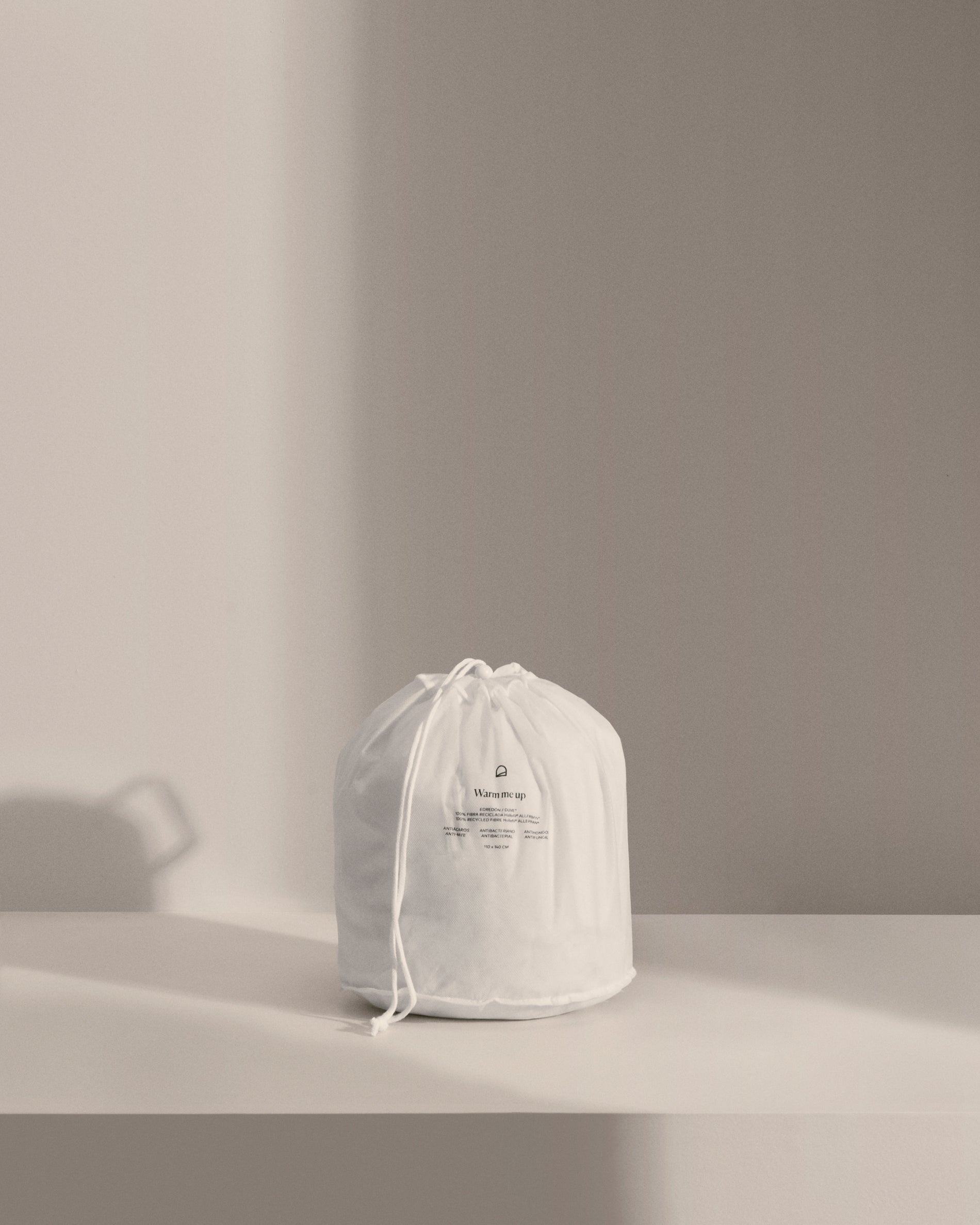 Gianela 100% certified cotton duvet, 60 x 120 cm - Lifestyle