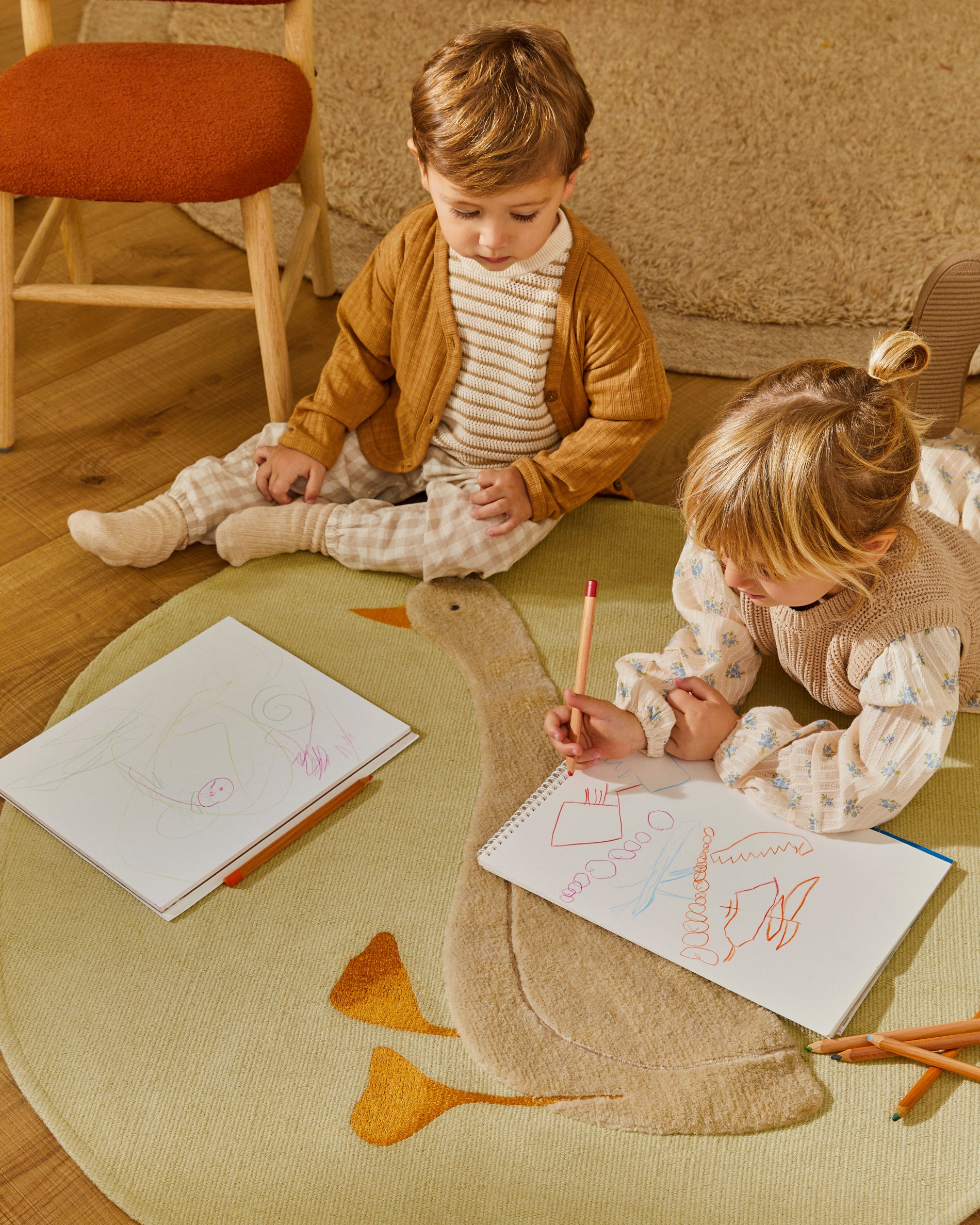 Milu green, 100% cotton rug with a goose feature, Ø 100 cm - Lifestyle