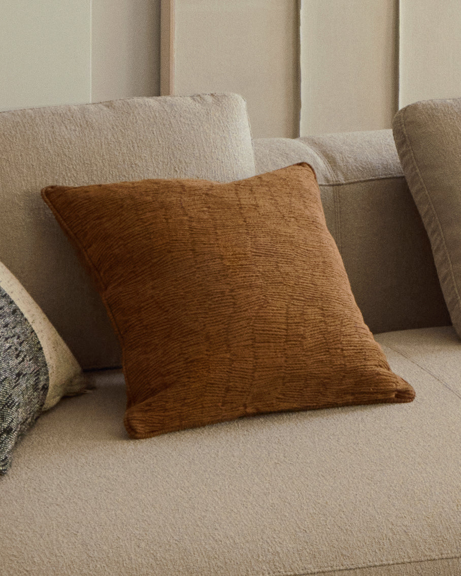 Labid mustard-coloured jacquard, 100% cotton cushion cover, 45 x 45 cm - Lifestyle