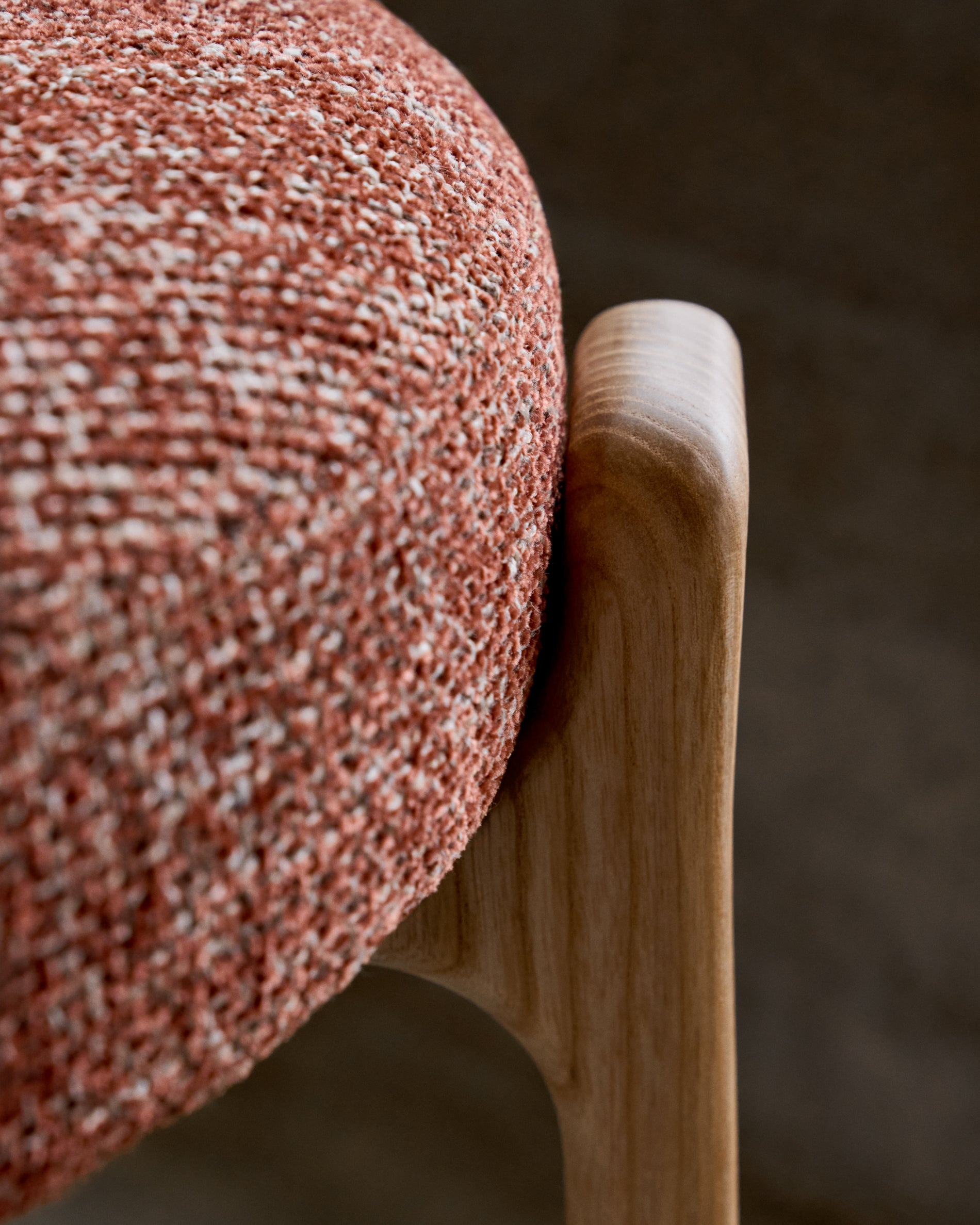 Granite chair  terracotta-coloured chenille and solid ash wood in a natural tone finish FSC 100% - Lifestyle