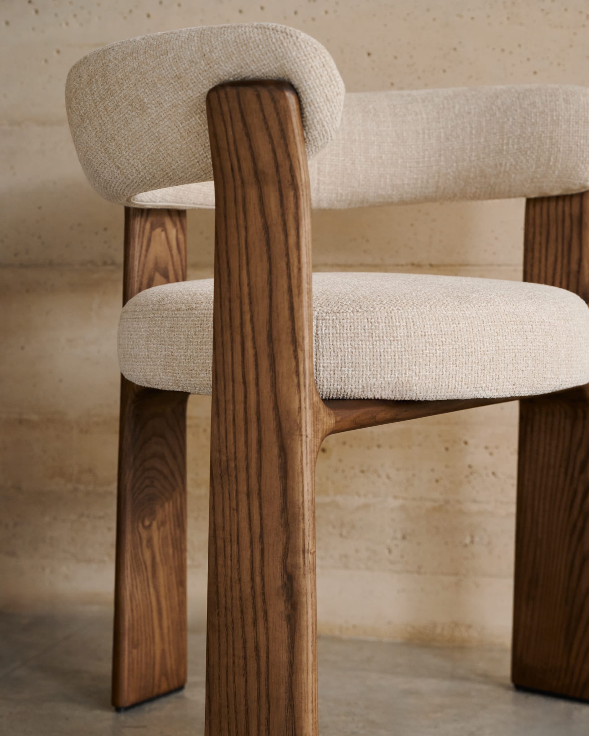 Granite 3-legged chair with beige chenille and solid ash wood with walnut finish, FSC 100%