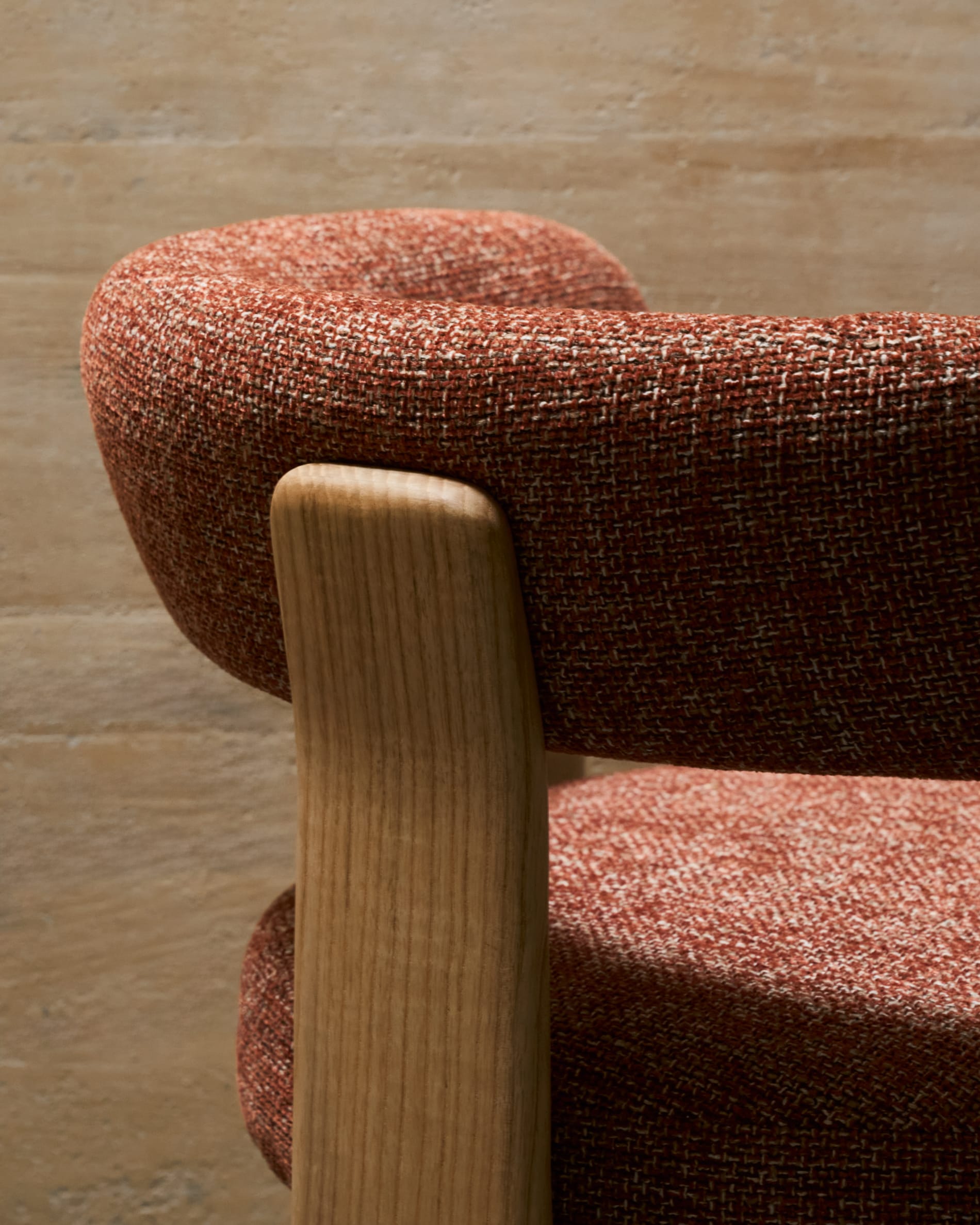 Granite three-legged chair with terracotta chenille and solid ash wood with a natural finish, FSC 100%