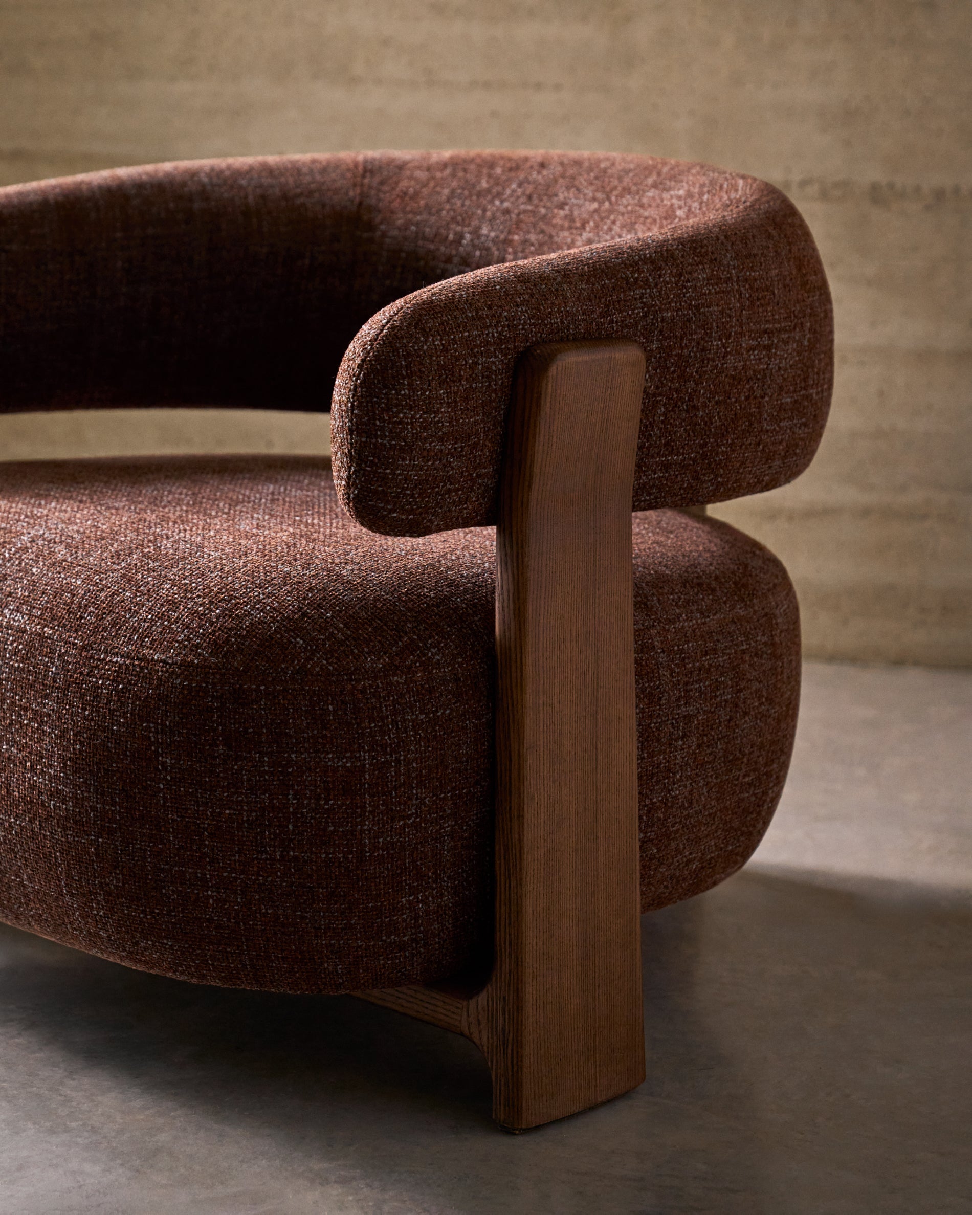 Granite brown chenille armchair with solid ash wood legs in a walnut finish FSC 100% - Lifestyle