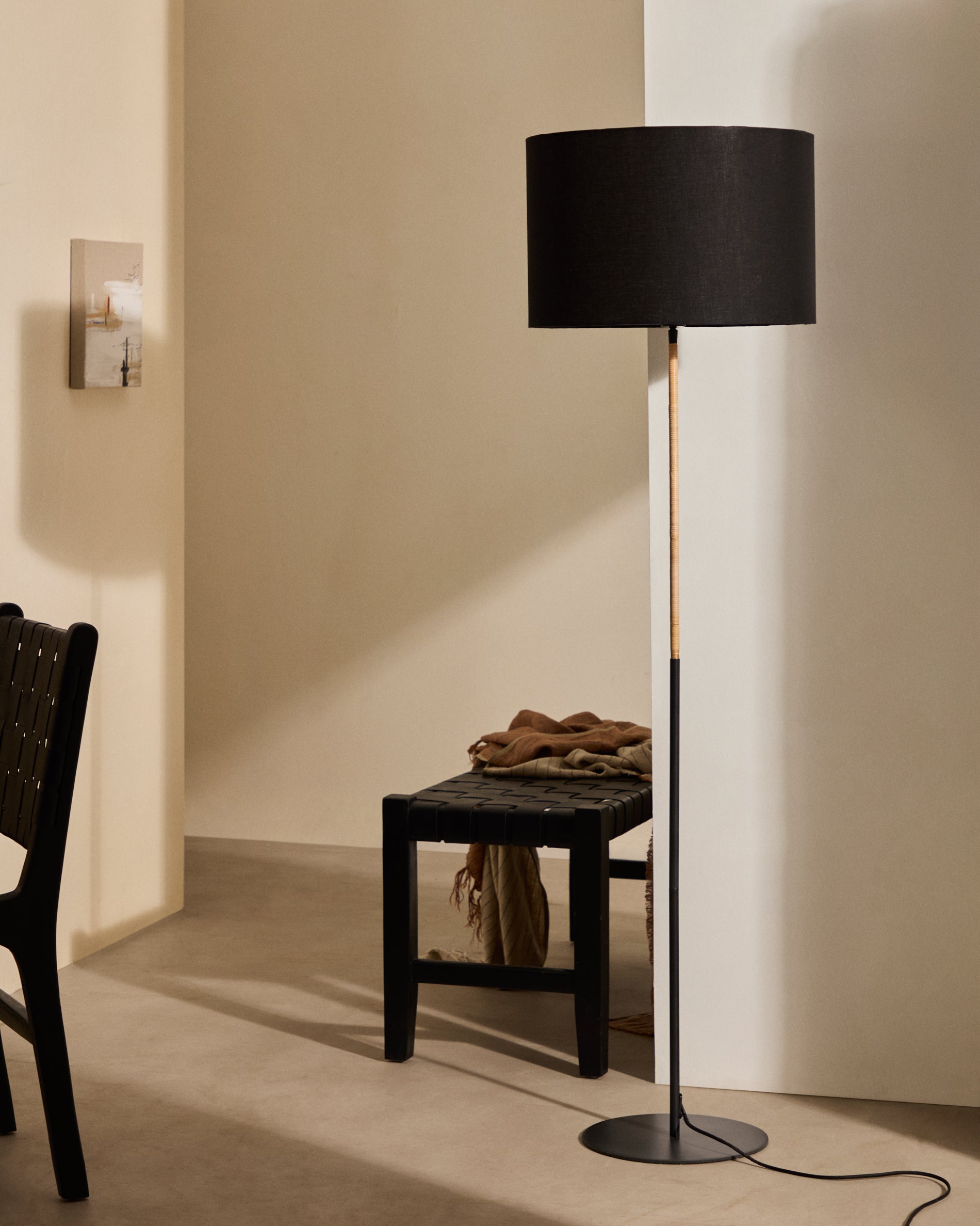 Canar metal and rattan floor lamp made with a black cotton lamp shade - Lifestyle