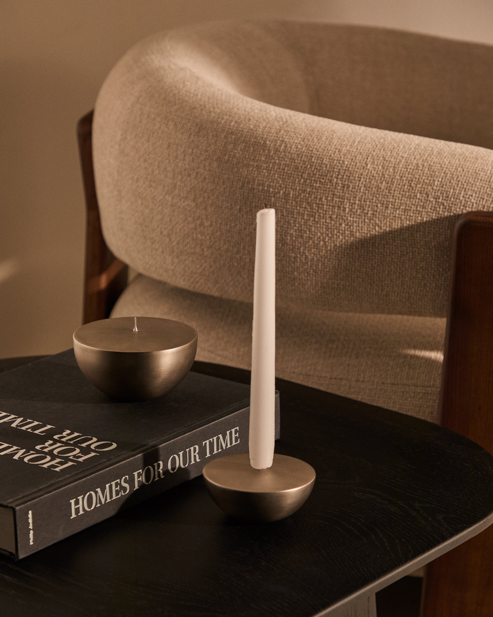 Quira large candle holder in silver-plated stainless steel - Lifestyle
