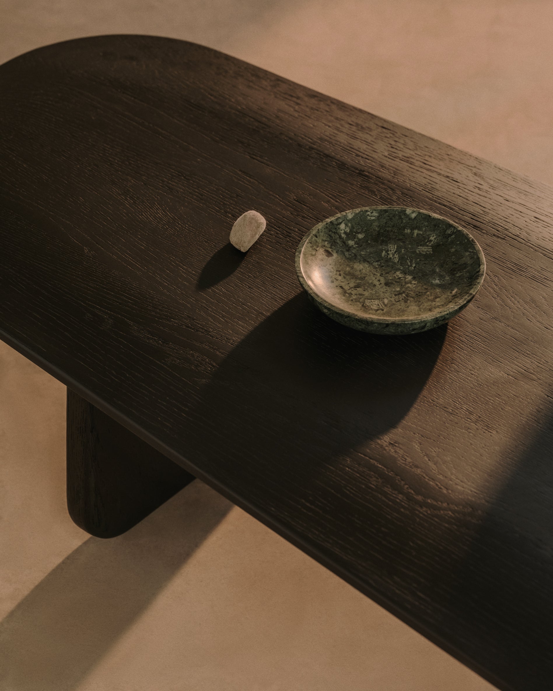 Pirita coffee table made from solid oak wood in a black finish, 146 x 56.5 cm FSC 100% - Lifestyle