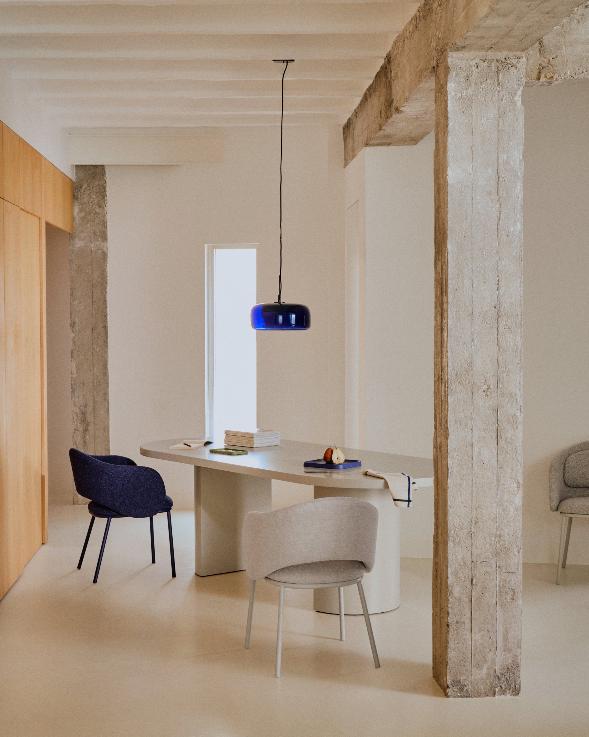 Nealy table in a lacquered MDF in an ecru finish, 200 x 100 cm - Lifestyle