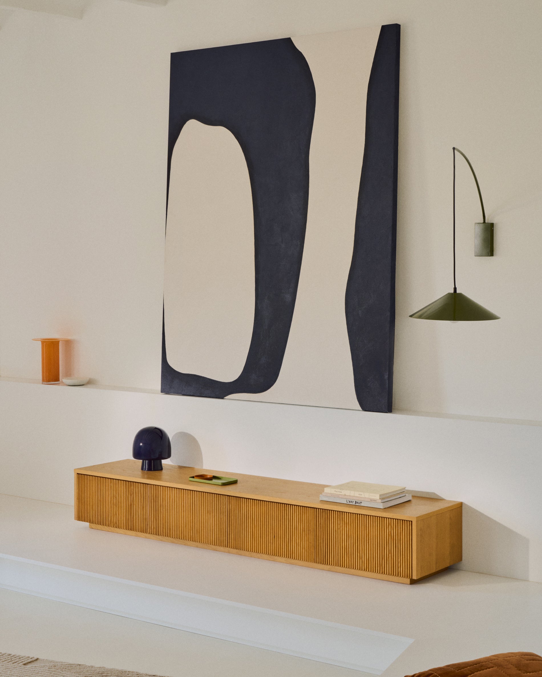 Kally wall lamp in a green painted finish - Lifestyle