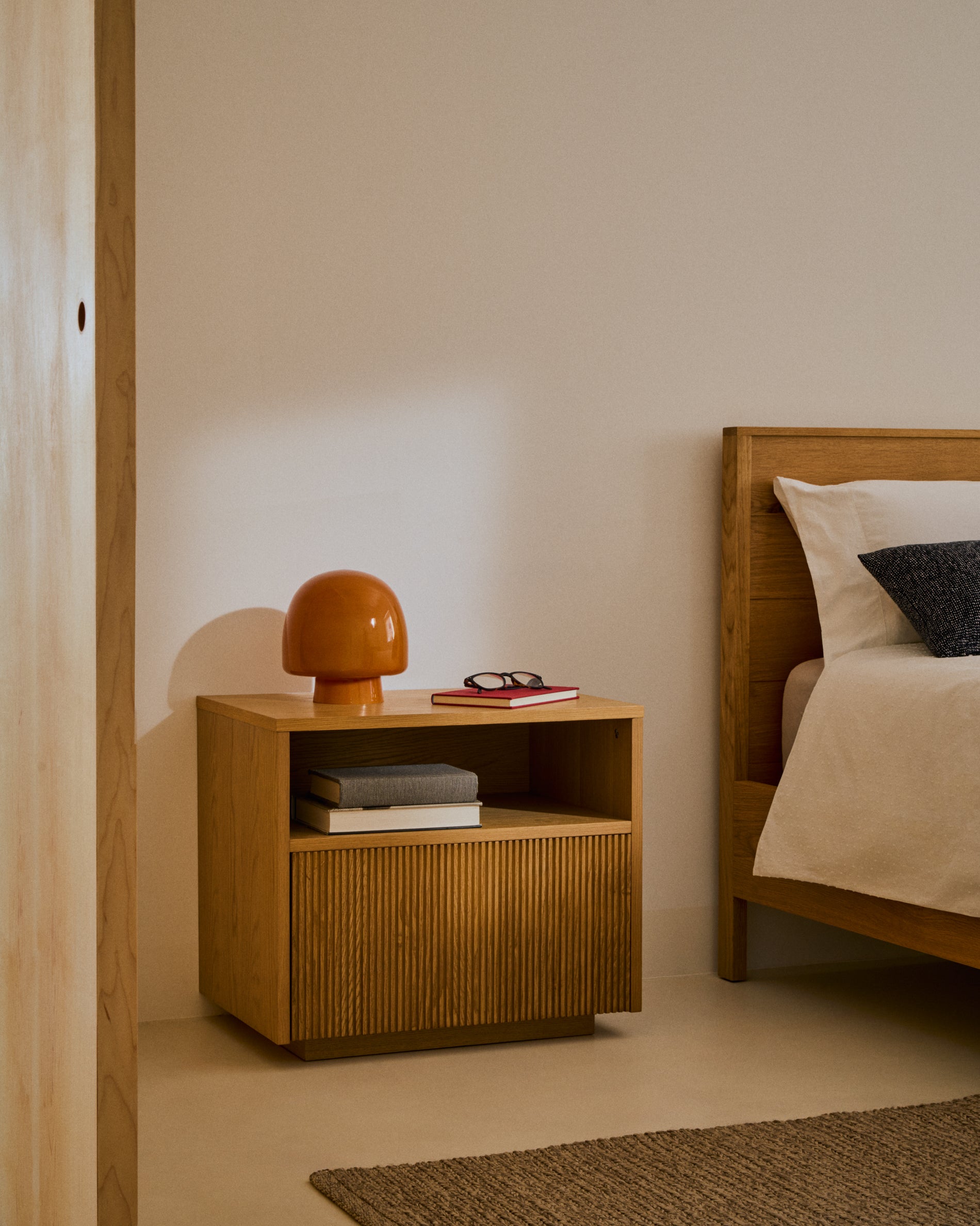 Helvine bedside table with 1 drawer in oak veneer, 60 x 52 cm FSC 100% - Lifestyle