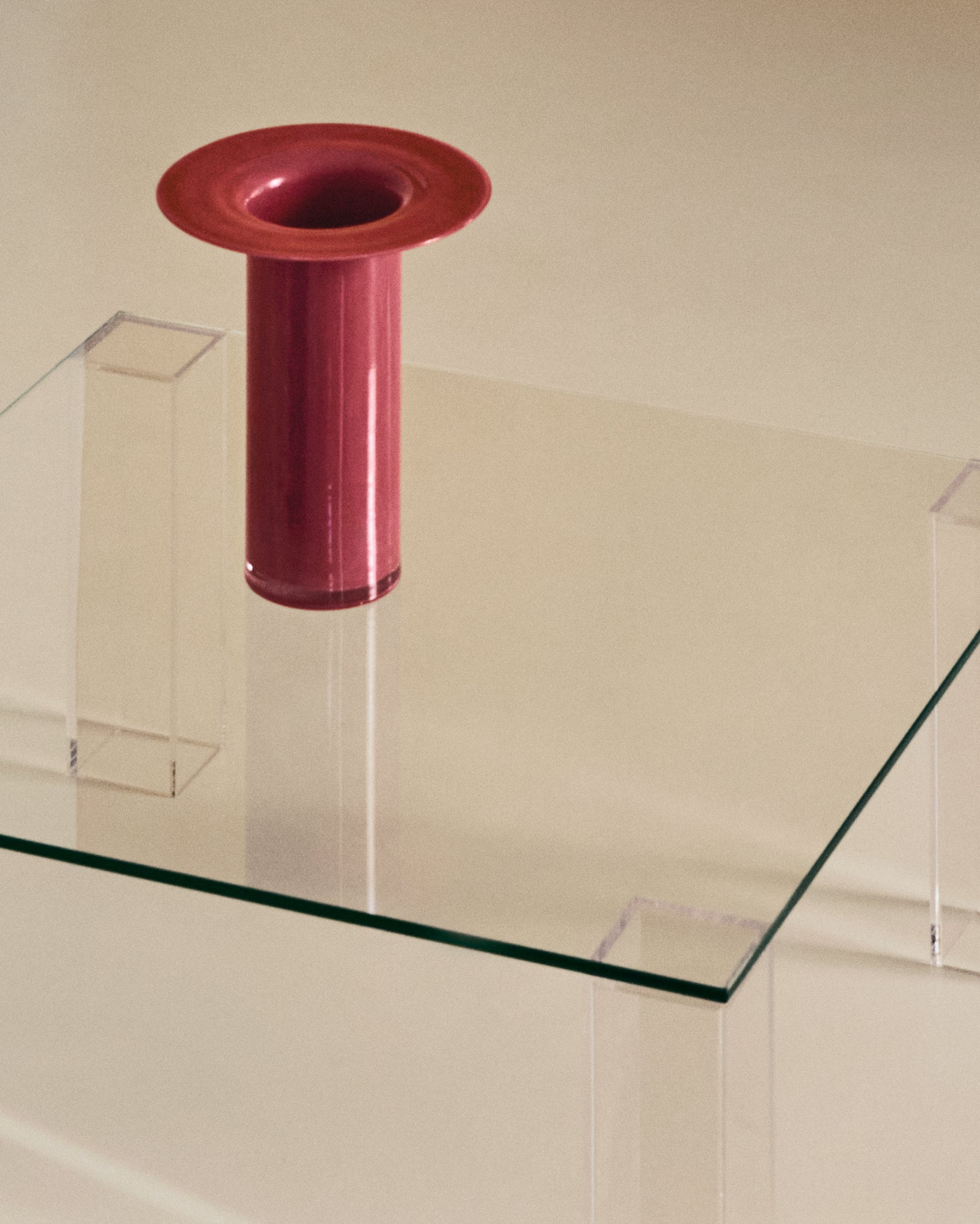 Kelse pink glass vase, 28 cm - Lifestyle