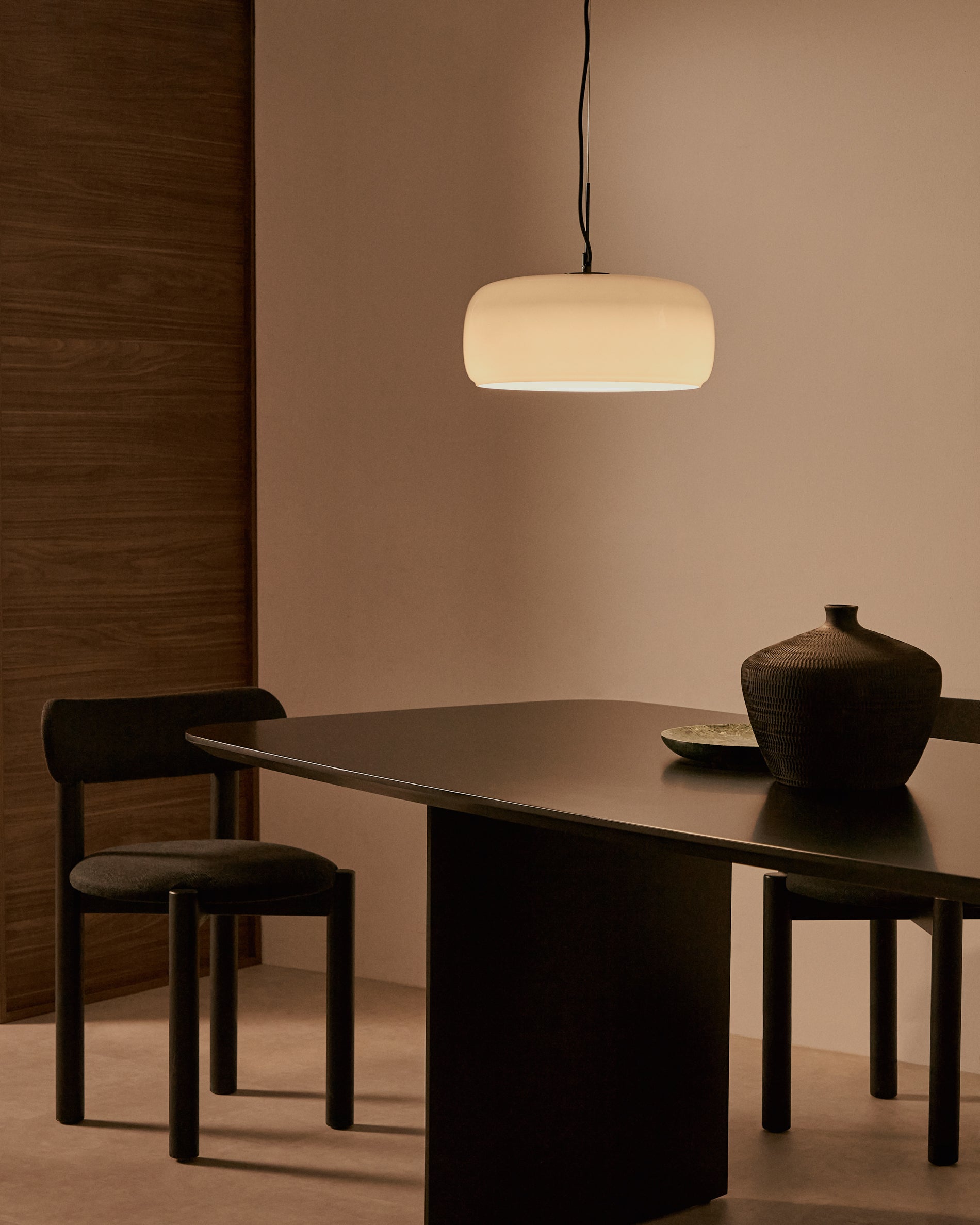 Reig light-grey, glass ceiling lamp, Ø 38 cm - Lifestyle
