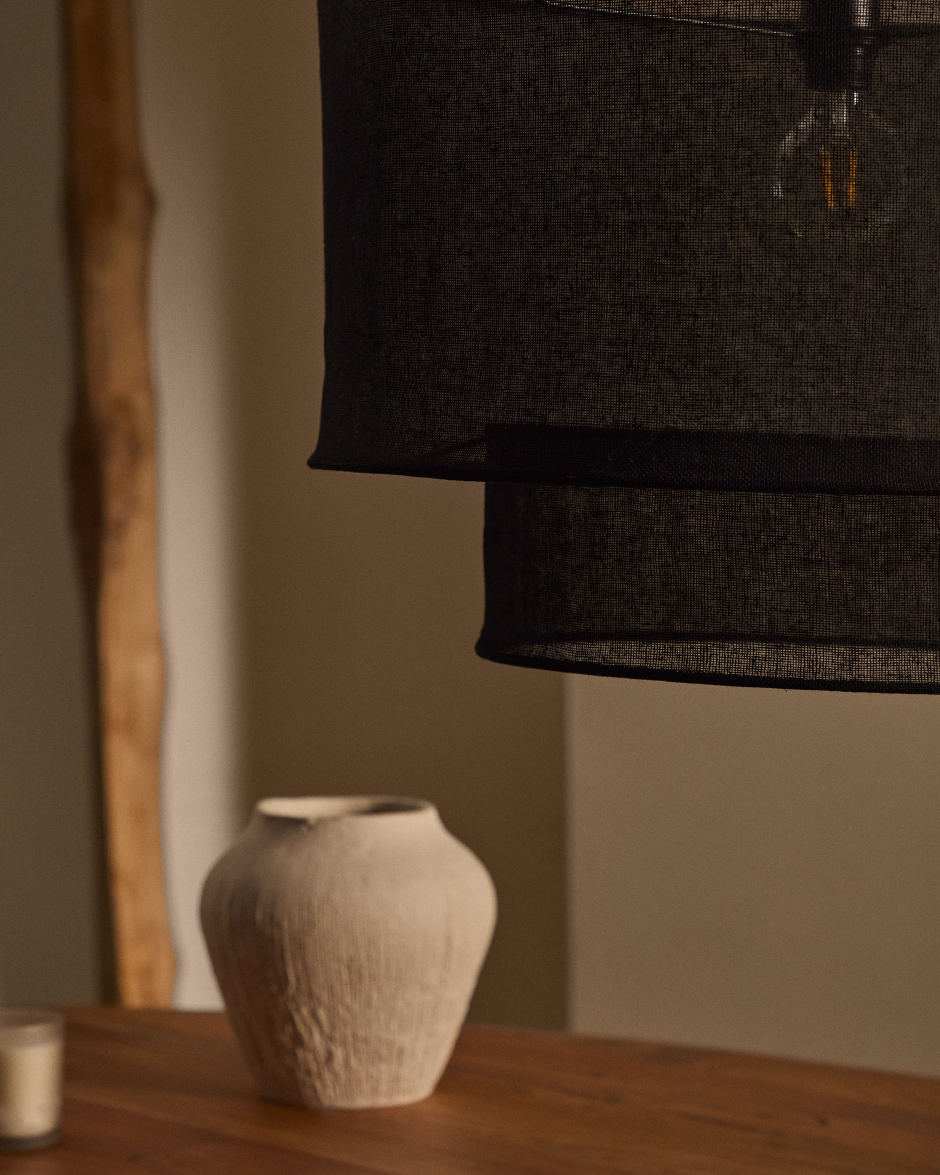 Mariela linen ceiling lamp shade in a black finish Ø 60 x 40 cm - Lifestyle
