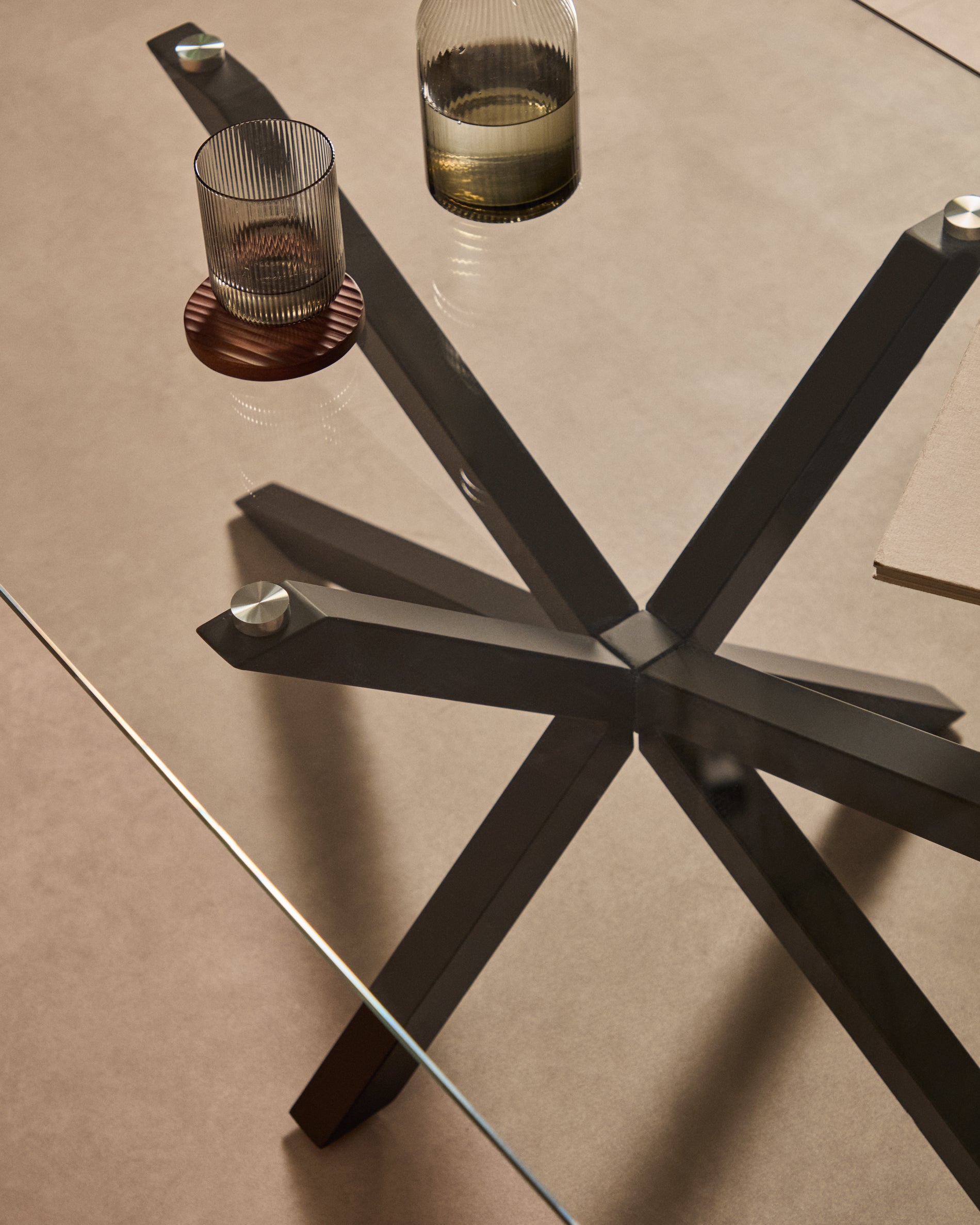 Argo coffee table glass black legs 130 x 70 cm - Lifestyle