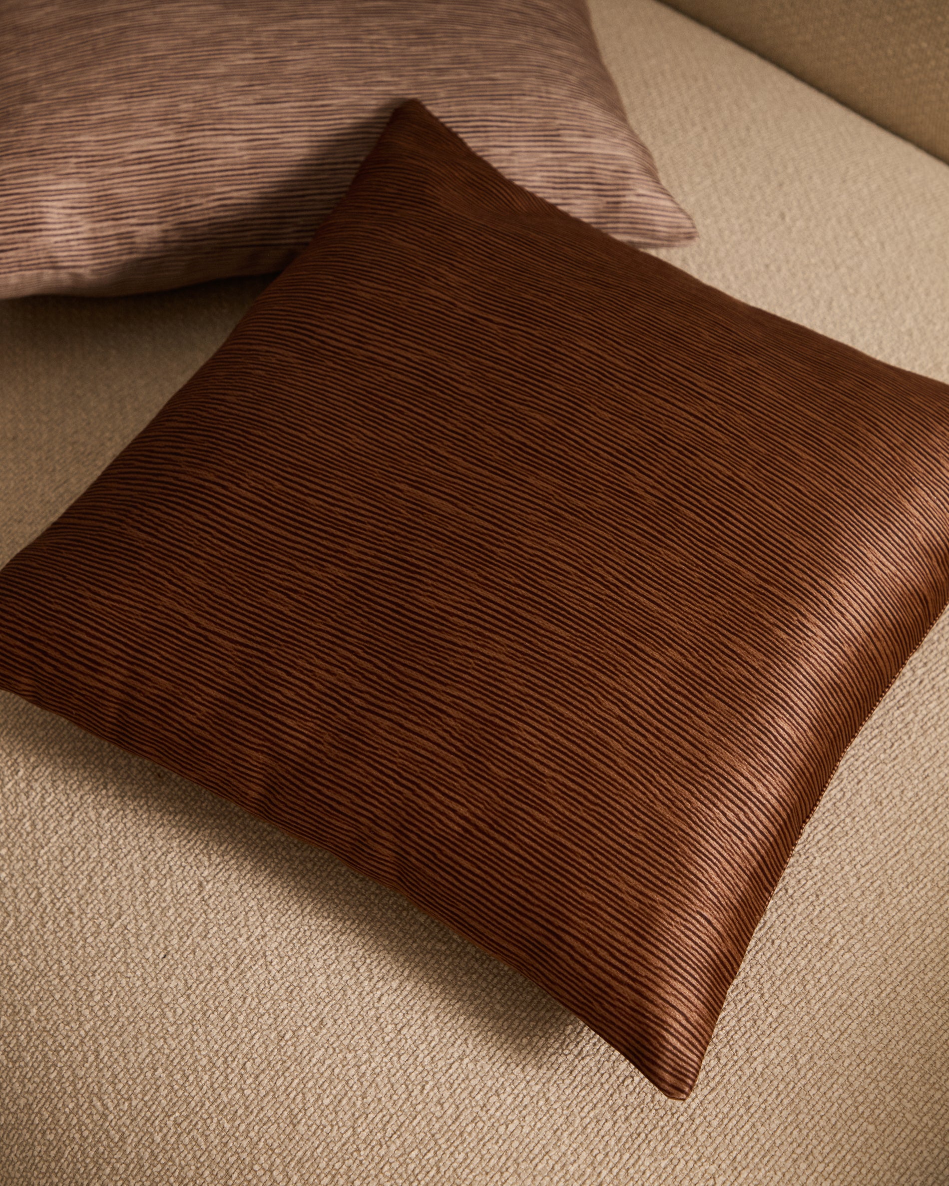 Mirca brown textured cushion cover, 45 x 45 cm - Lifestyle