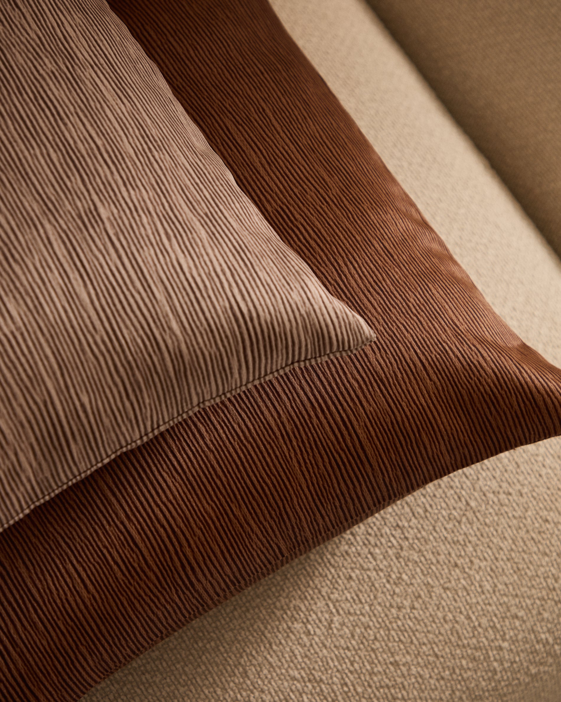 Mirca brown textured cushion cover, 45 x 45 cm - Lifestyle