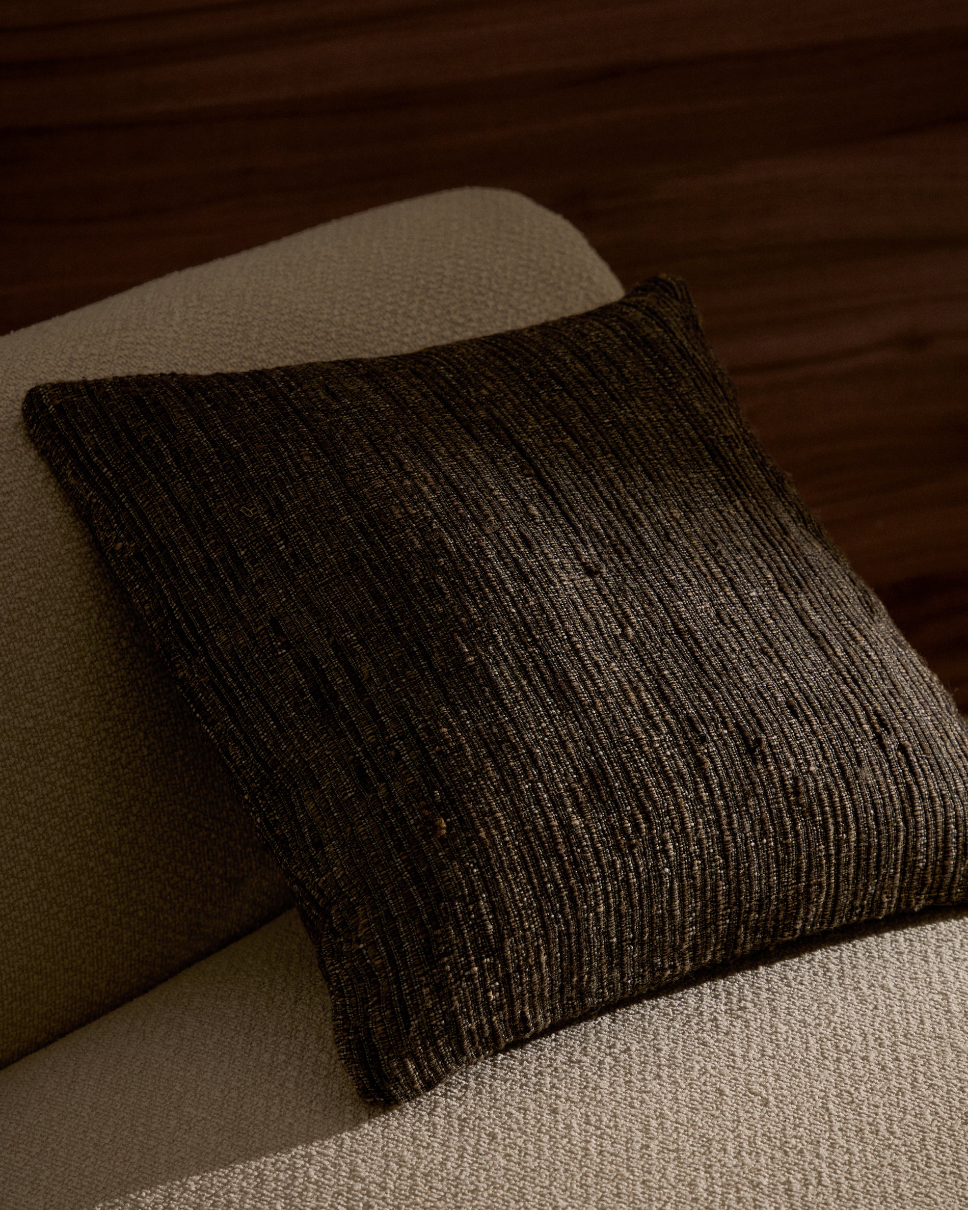 Gulbe cushion cover in multi-coloured silk and cotton, 45 x 45 cm - Lifestyle