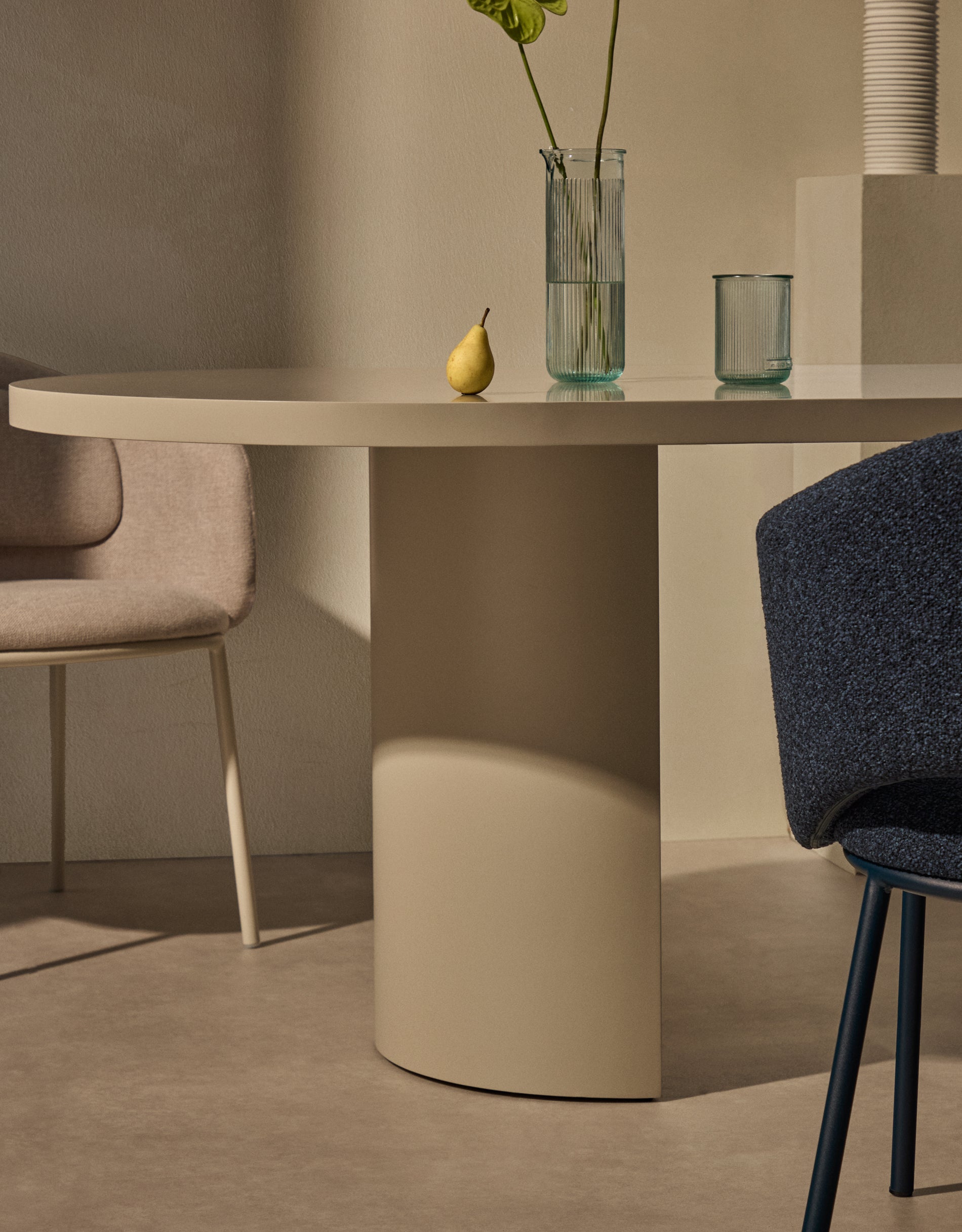 Nealy table in a lacquered MDF in an ecru finish, 240 x 100 cm - Lifestyle