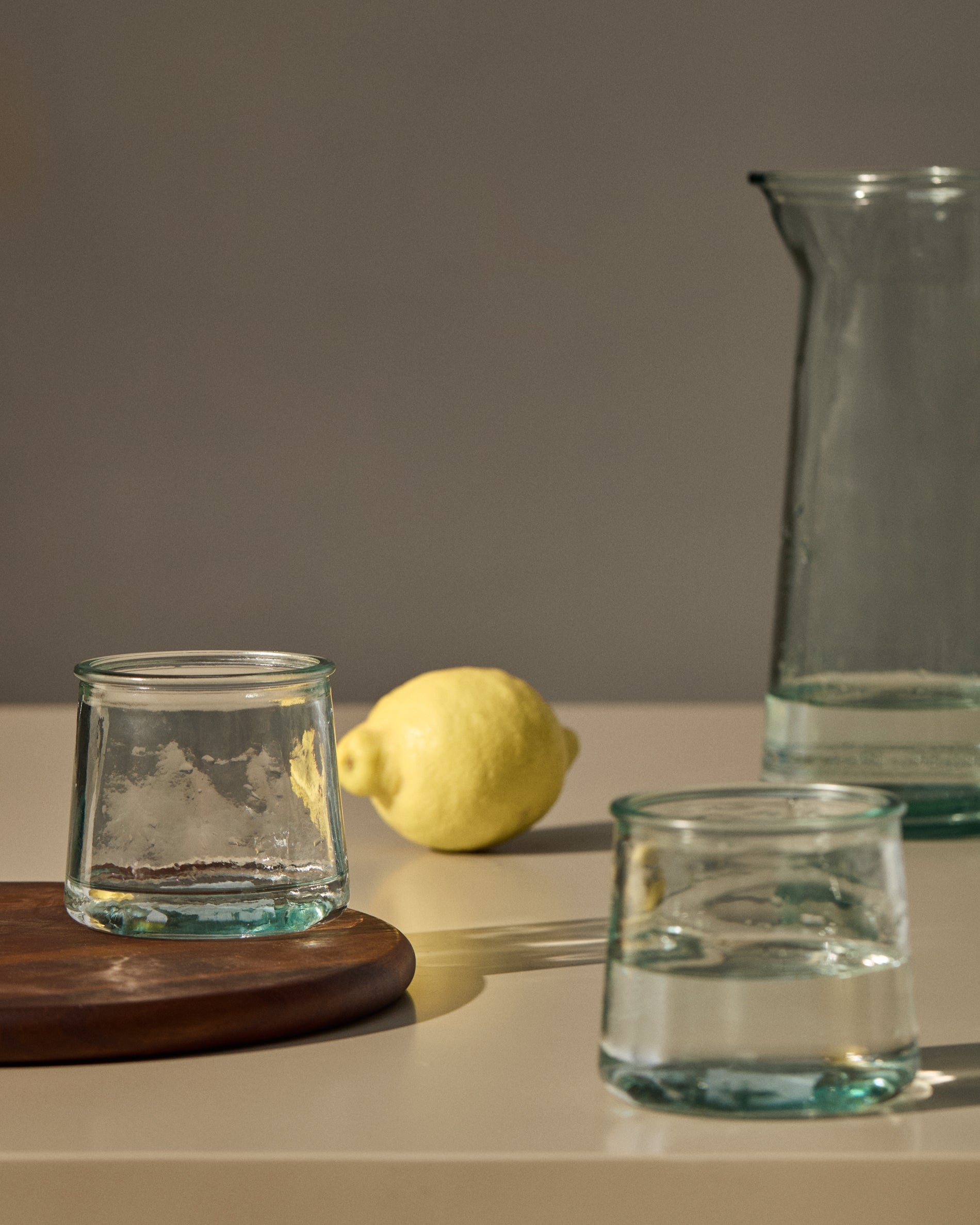 Izai transparent recycled glass - Lifestyle