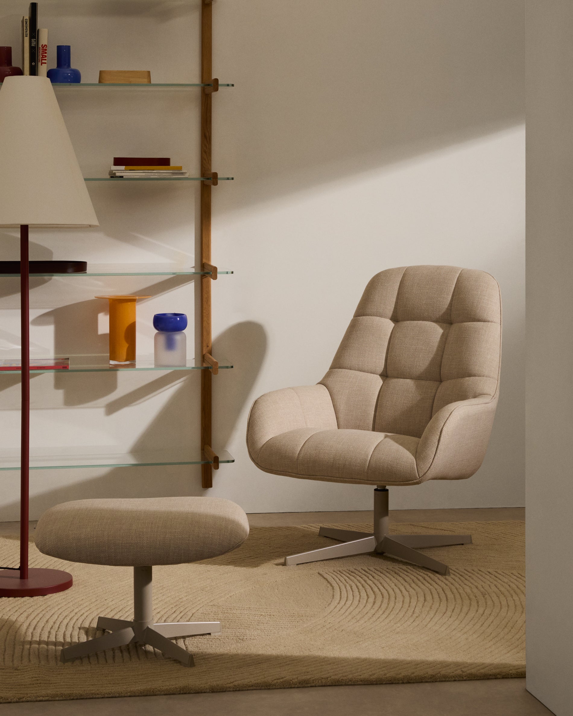 Jaspe beige footrest with grey-finished metal, FSC 100% - Lifestyle
