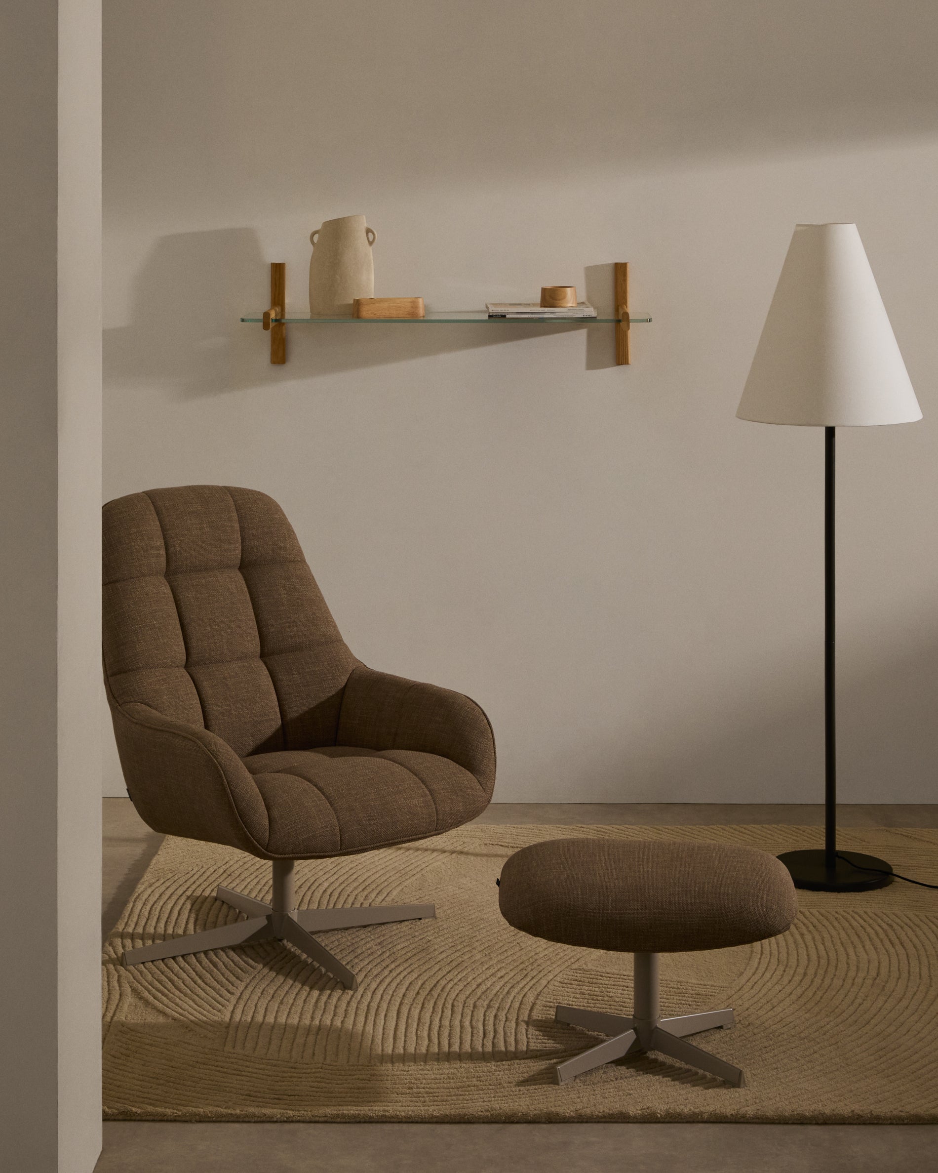 Jaspe light brown footrest with grey-finished metal, FSC 100% - Lifestyle