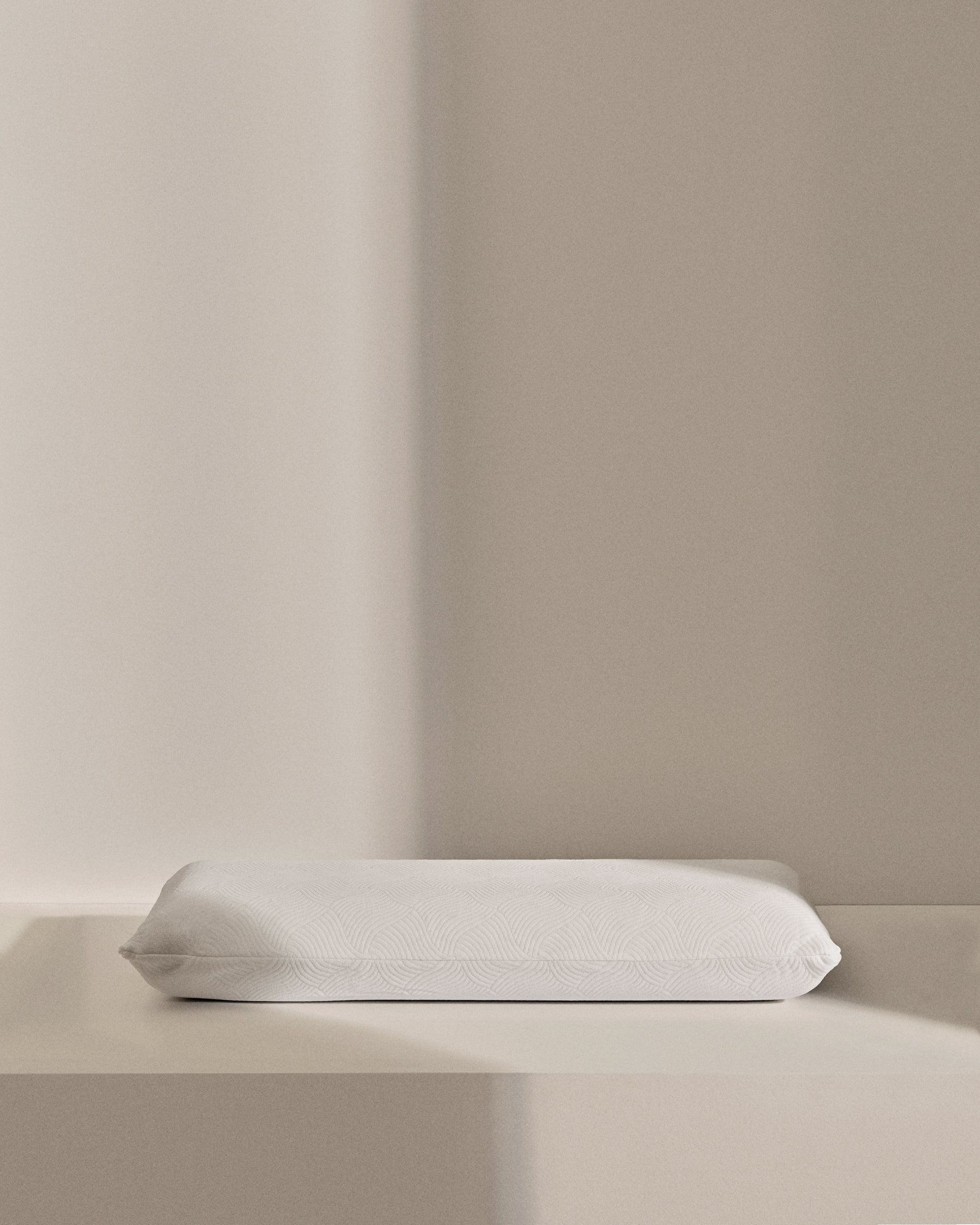Sasa Viscoelastic Pillow 33 x 80 cm - Lifestyle