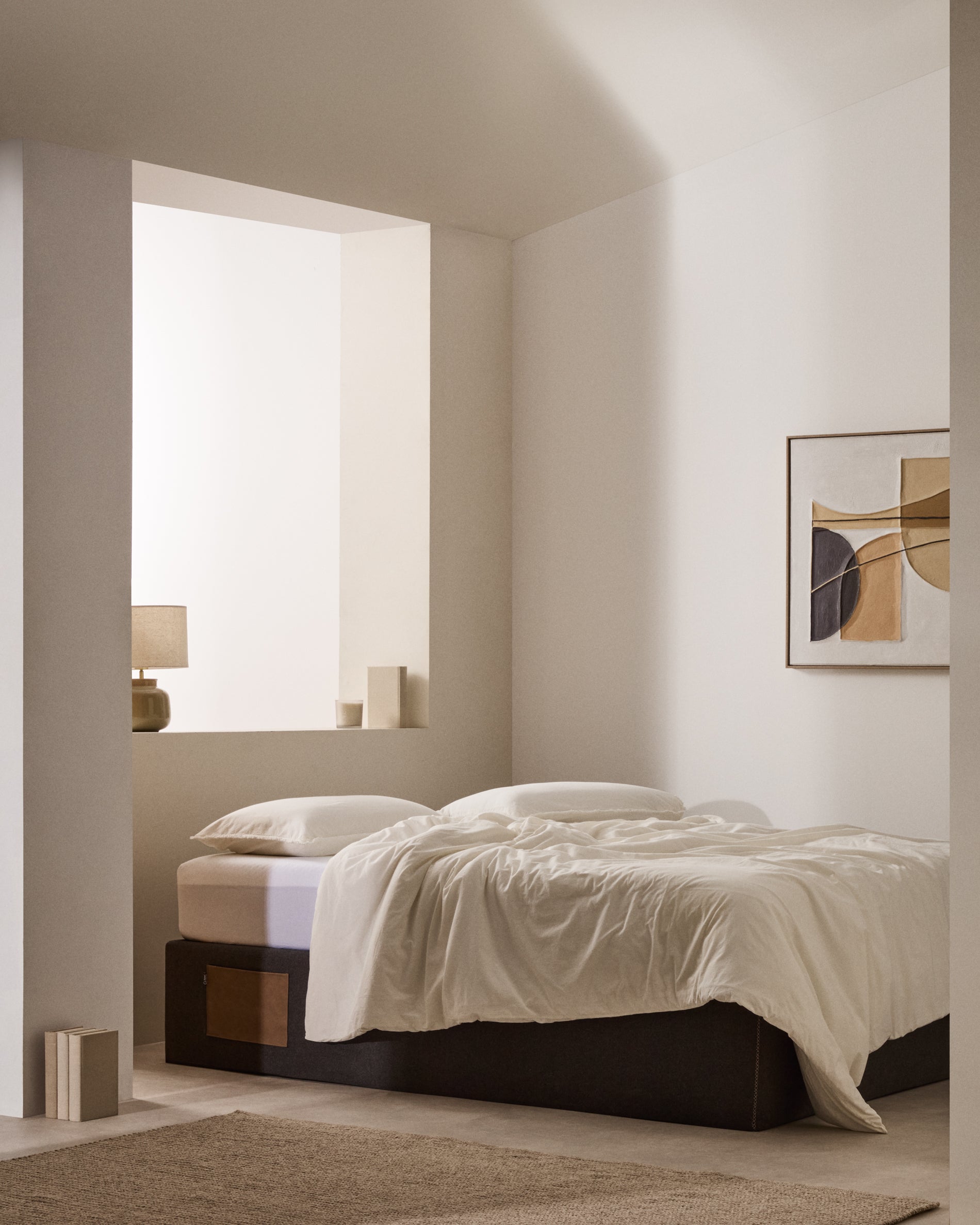 Matters ottoman bed base in black for a 180 x 200 cm mattress - Lifestyle