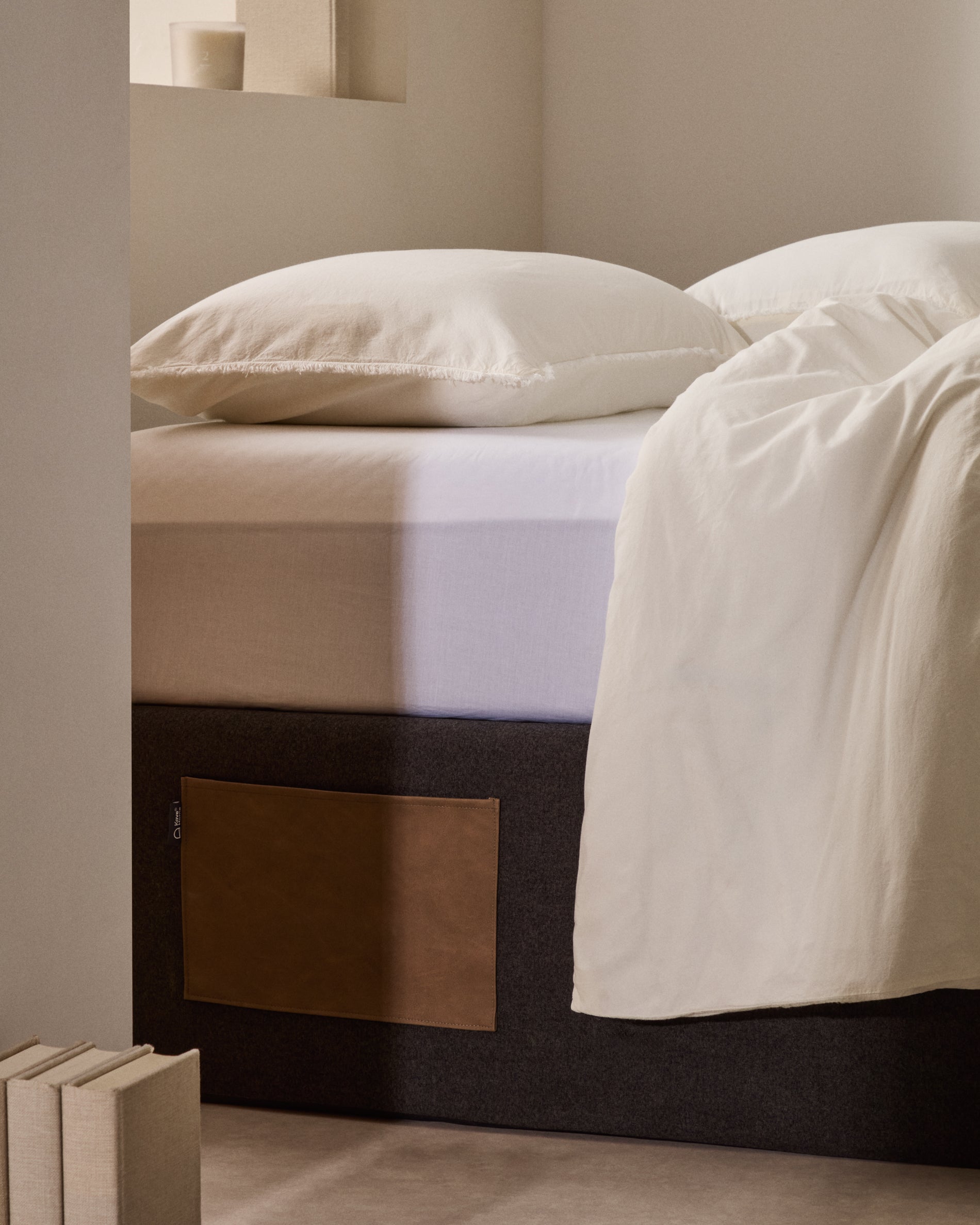 Matters ottoman bed base in black for a 180 x 200 cm mattress - Lifestyle