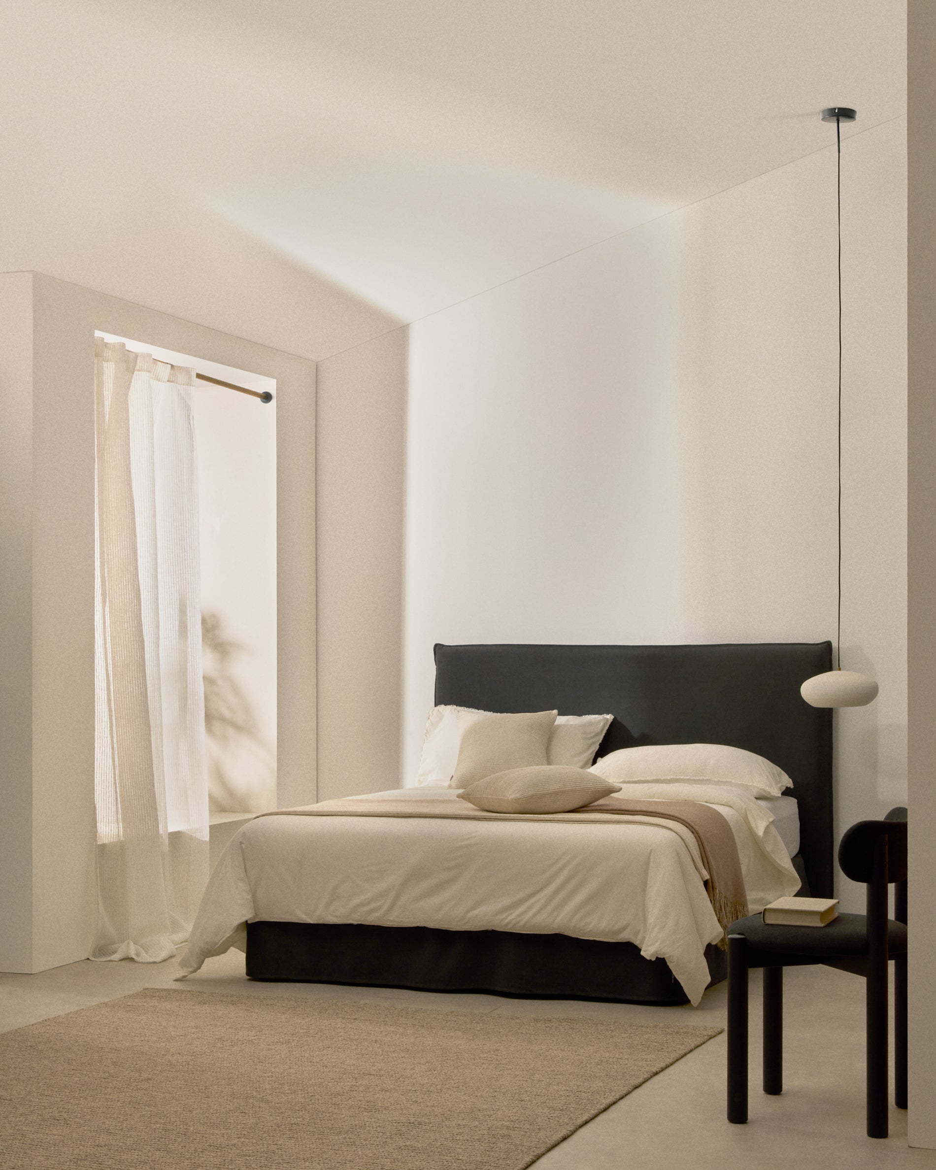 Anthracite grey linen and cotton Jaira bed base cover for a 180 x 200 cm mattress - Lifestyle