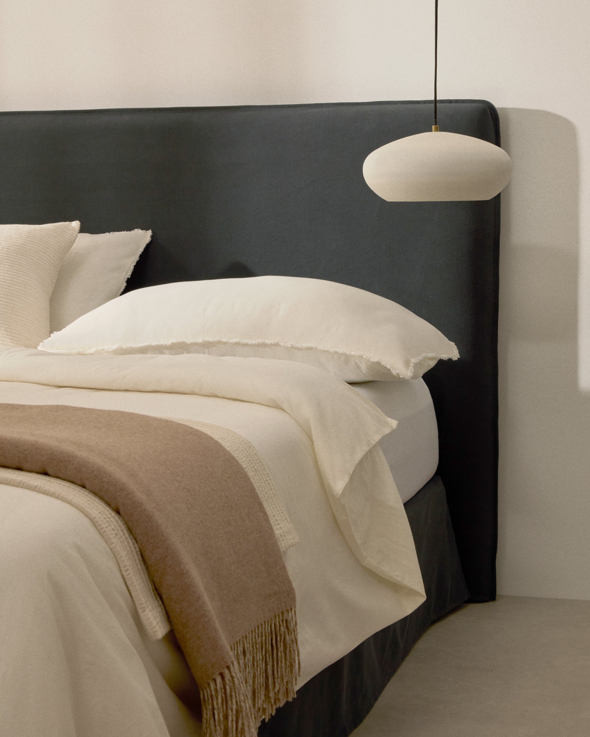 Anthracite grey linen and cotton Jaira bed with removable cover for a 90 x 200 cm FSC Mix Credit mattress - Lifestyle