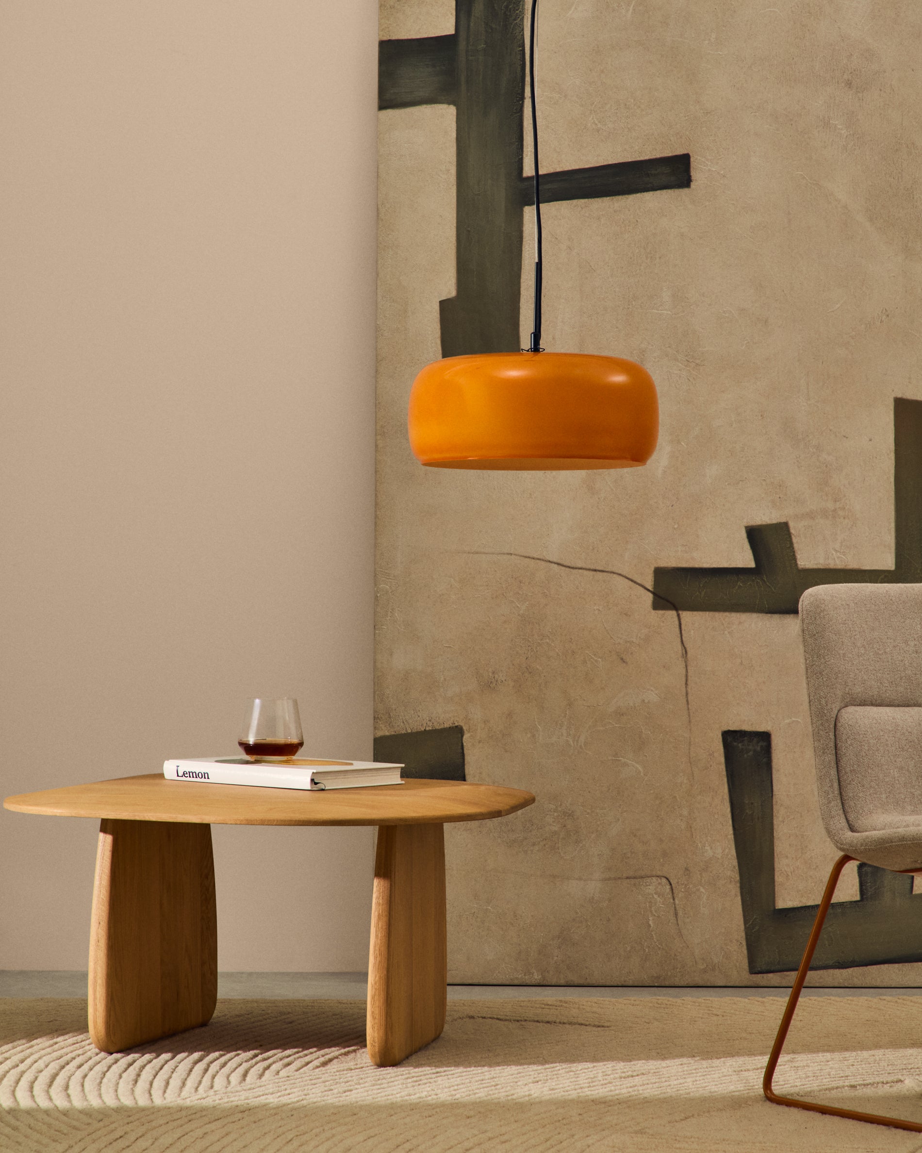 Reig orange glass ceiling lamp, Ø 38 cm - Lifestyle