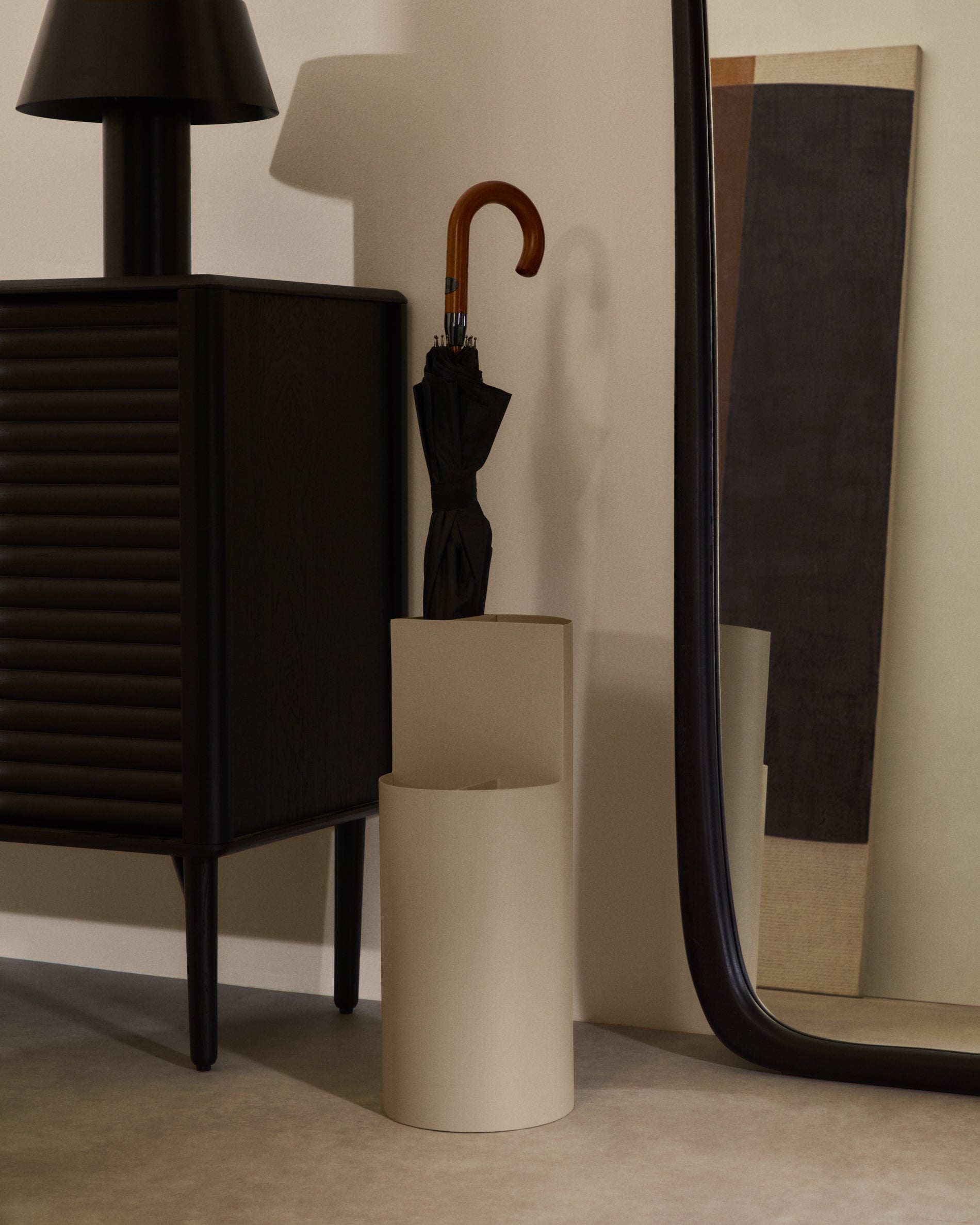 Atin beige metal small umbrella stand - Lifestyle