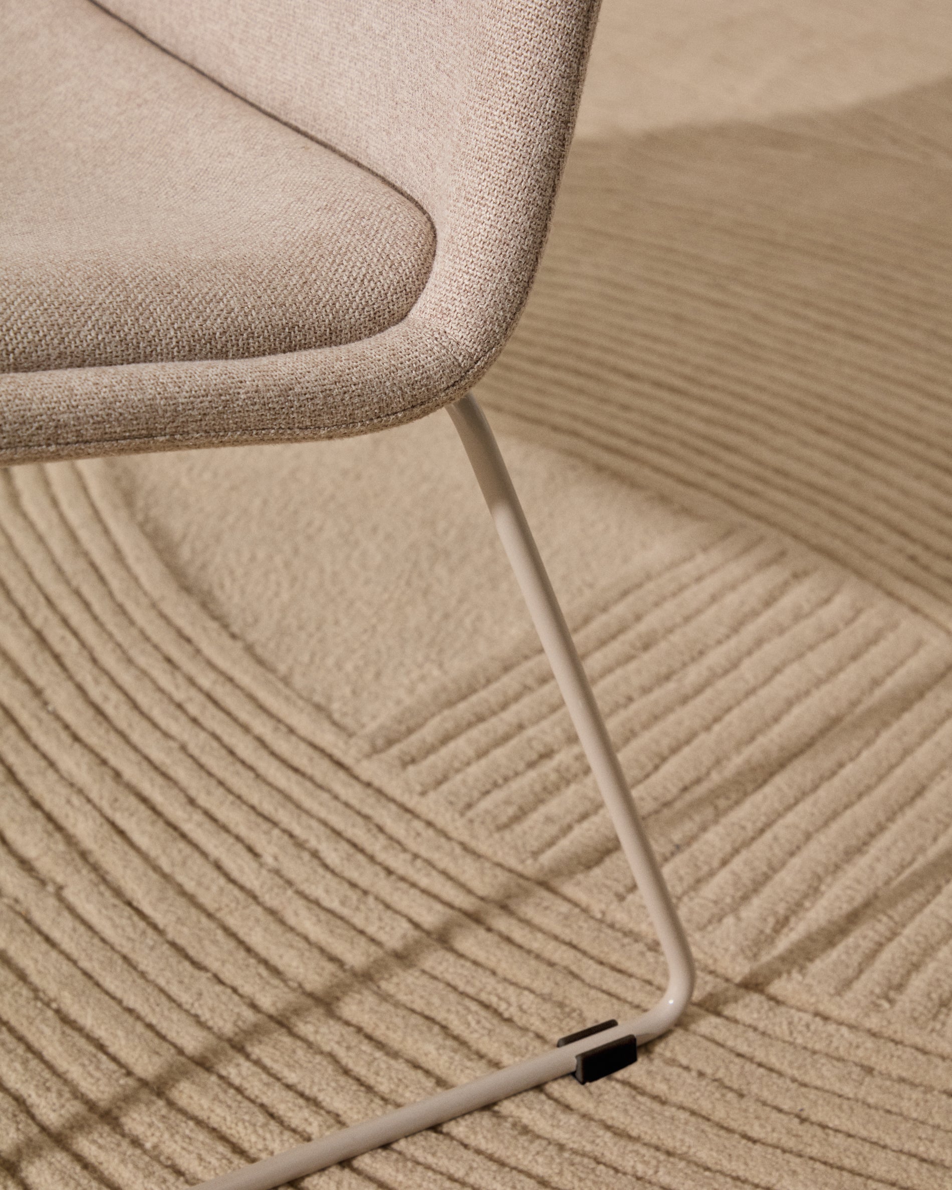 Zahara beige armchair and steel in a beige finish, 100% FSC - Lifestyle