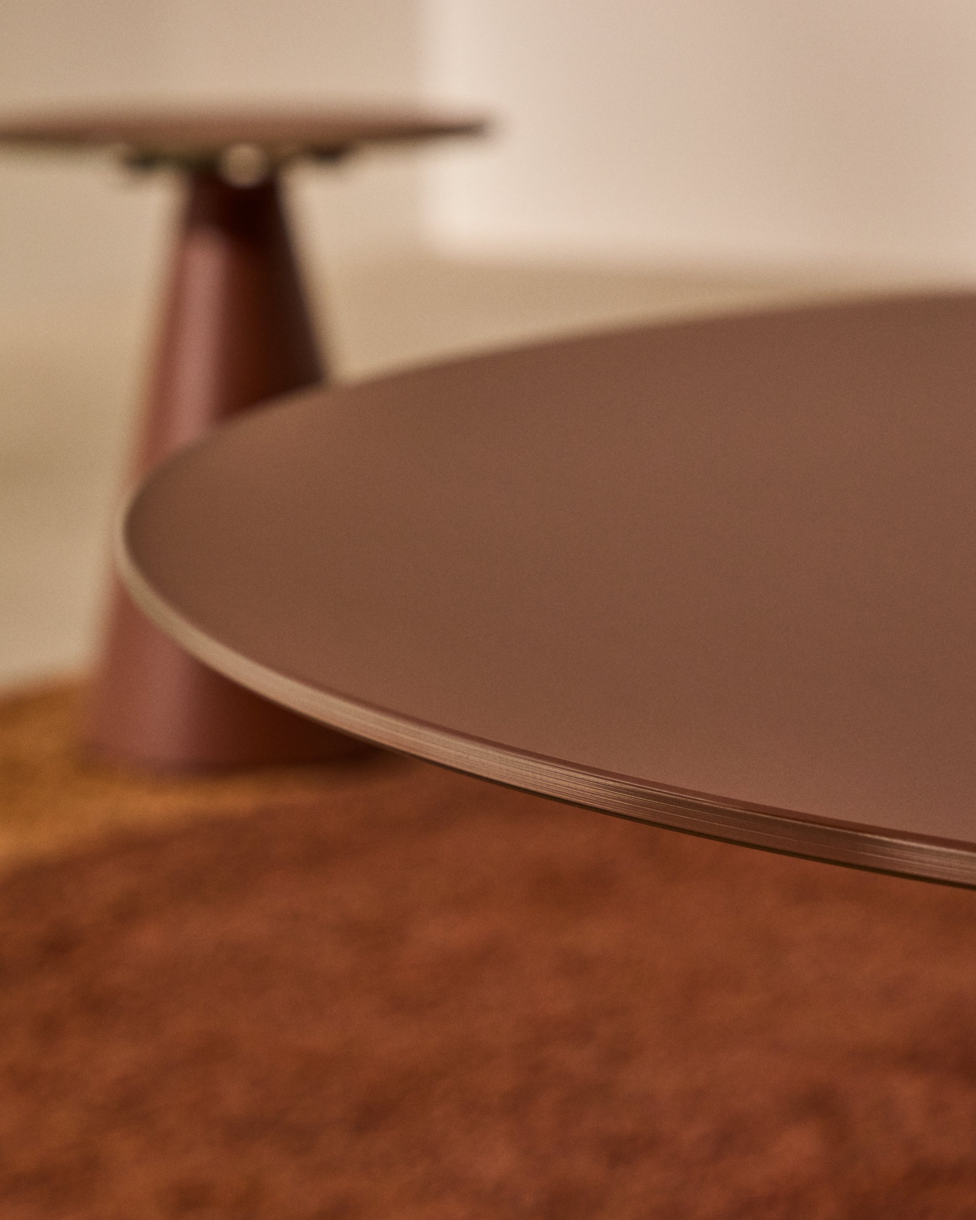 Wilshire coffee table with frosted tempered glass and matt terracotta painted steel finish Ø80cm - Lifestyle