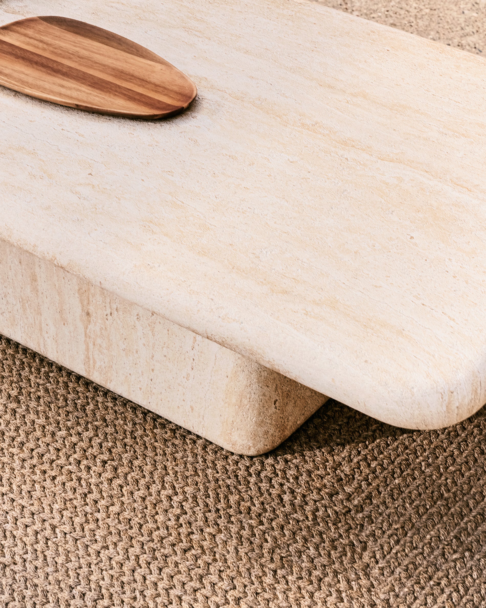 Drasi coffee table in cement with travertine-effect finish 140 x 70cm - Lifestyle