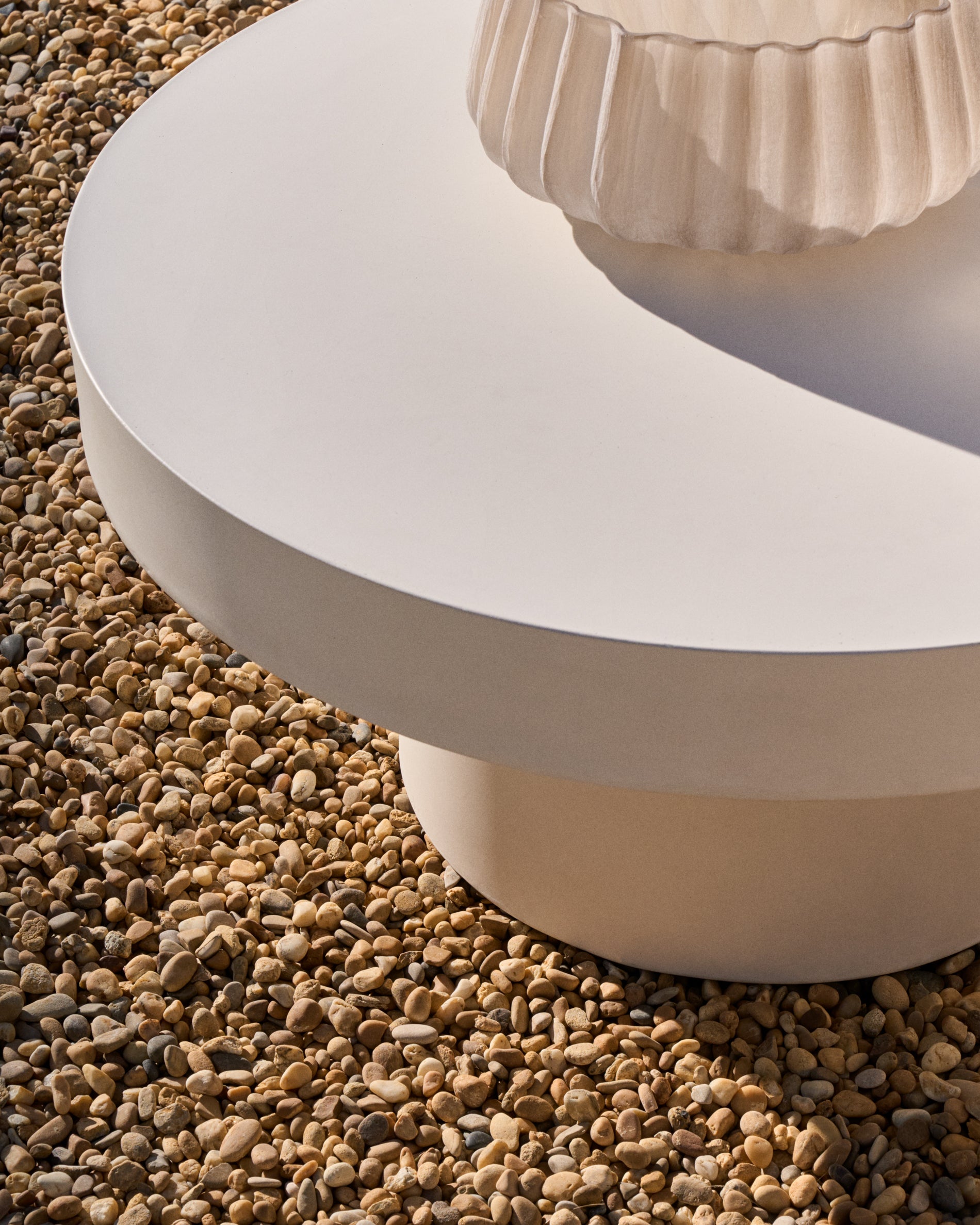 Aiguablava round coffee table in white cement, Ø 90 cm - Lifestyle