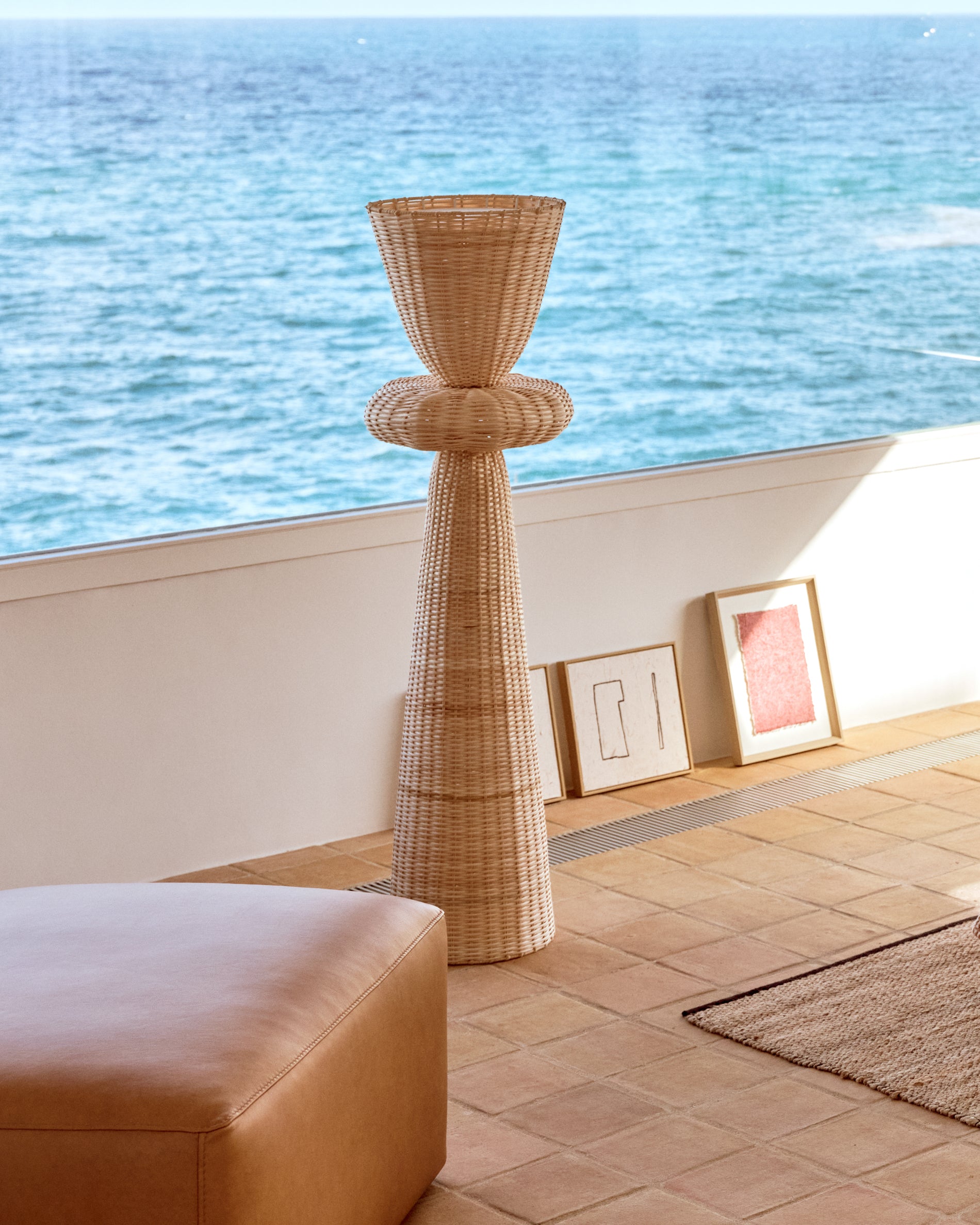 Neuda rattan floor lamp with light finish - Lifestyle