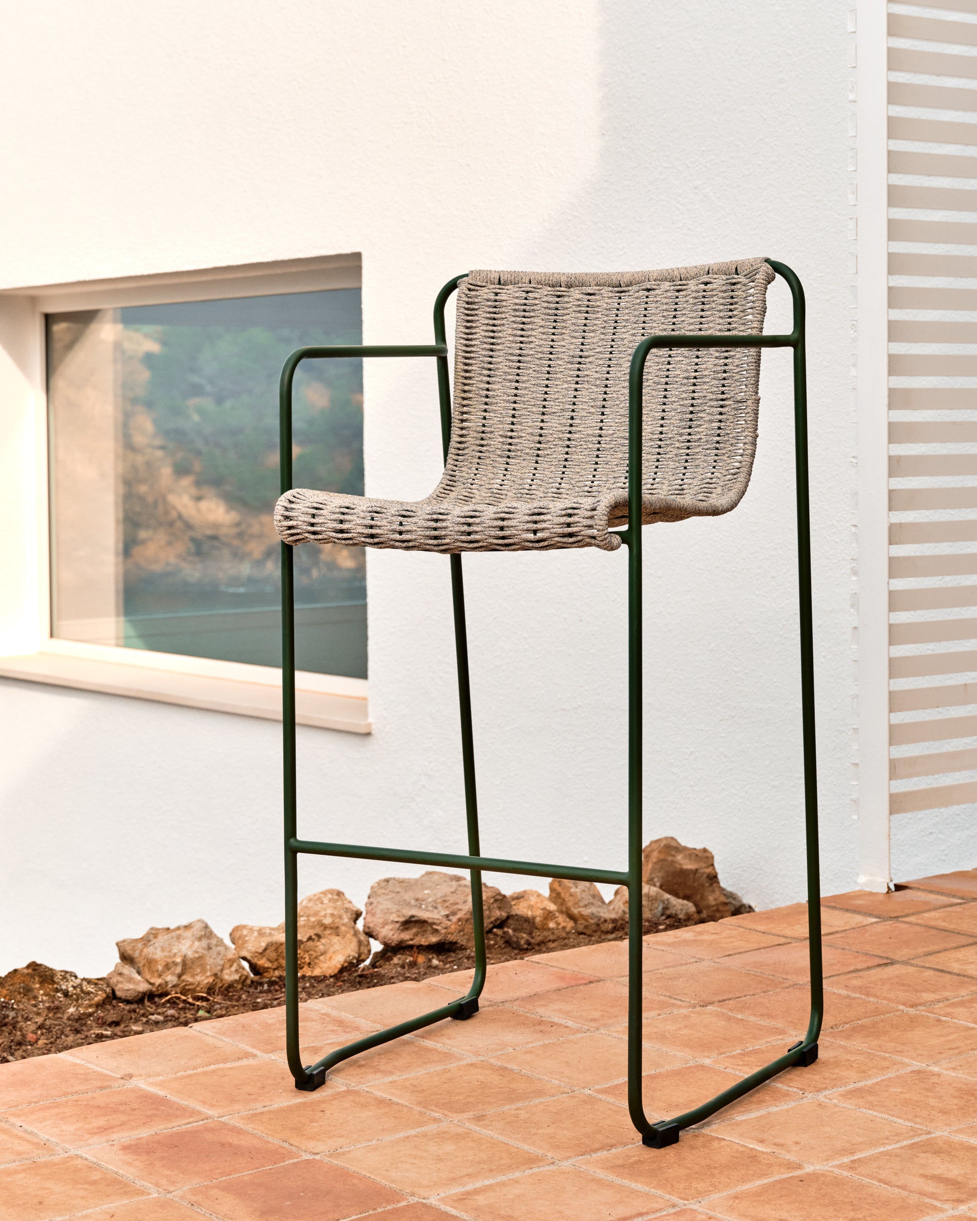Maurina stool in green galvanised steel and ecru and grey rope cord 64,5cm - Lifestyle
