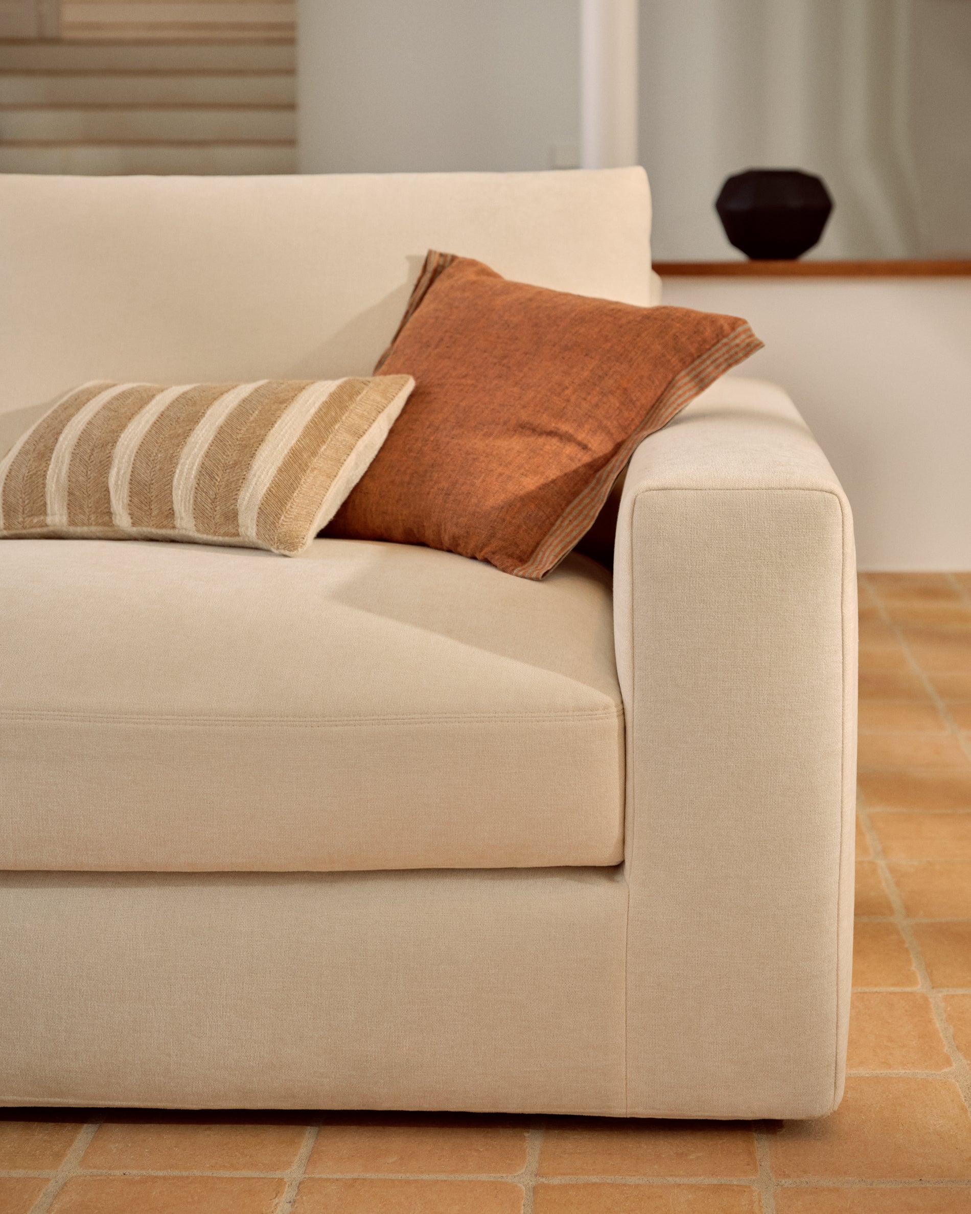 Alea ecru chenille 3-seater modular sofa with removable cover 220cm - Lifestyle