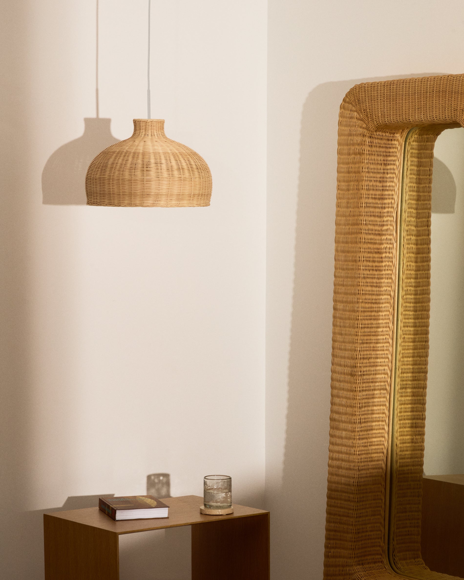Ennia rattan lamp shade with light finish Ø38cm - Lifestyle