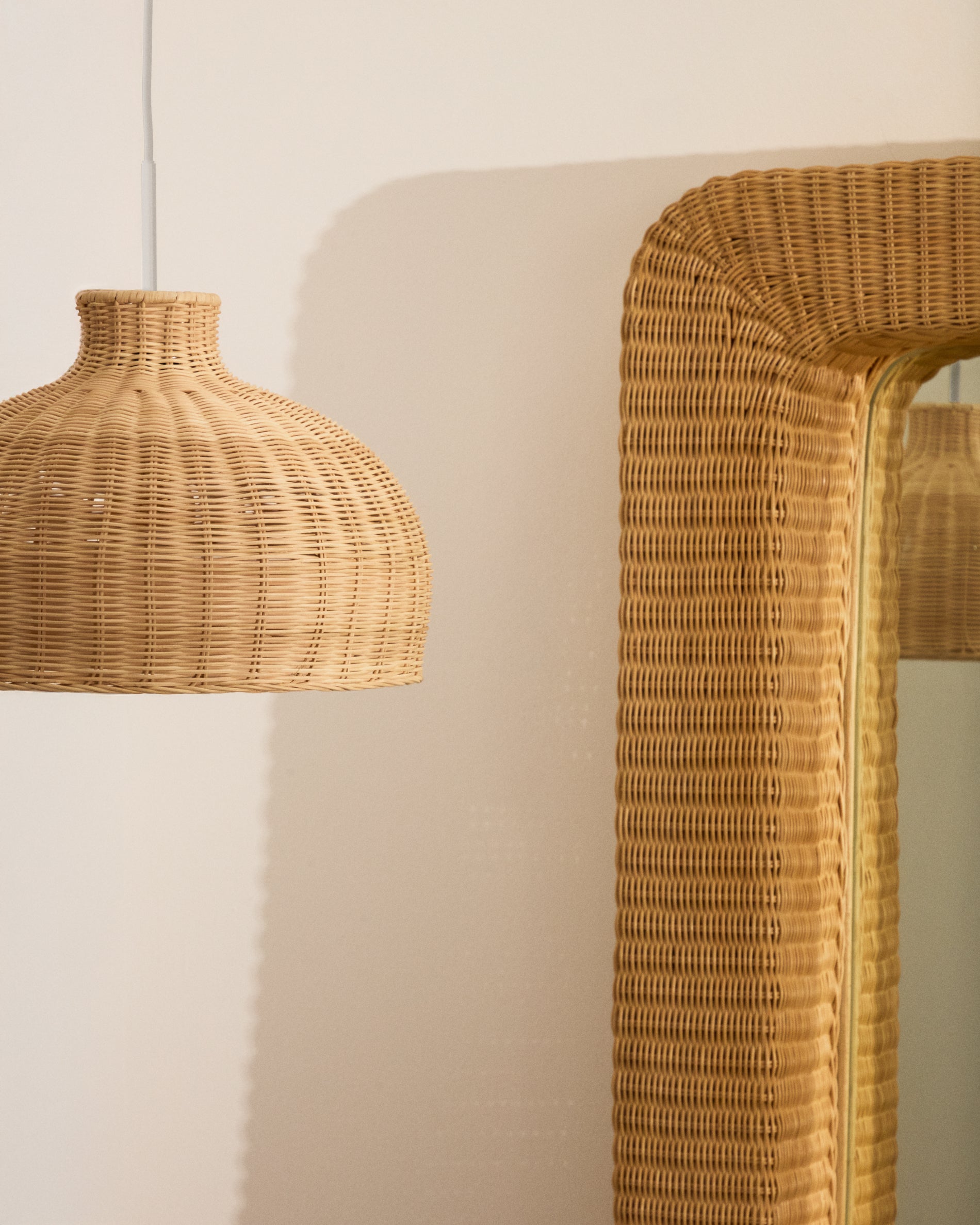 Ennia rattan lamp shade with light finish Ø38cm - Lifestyle