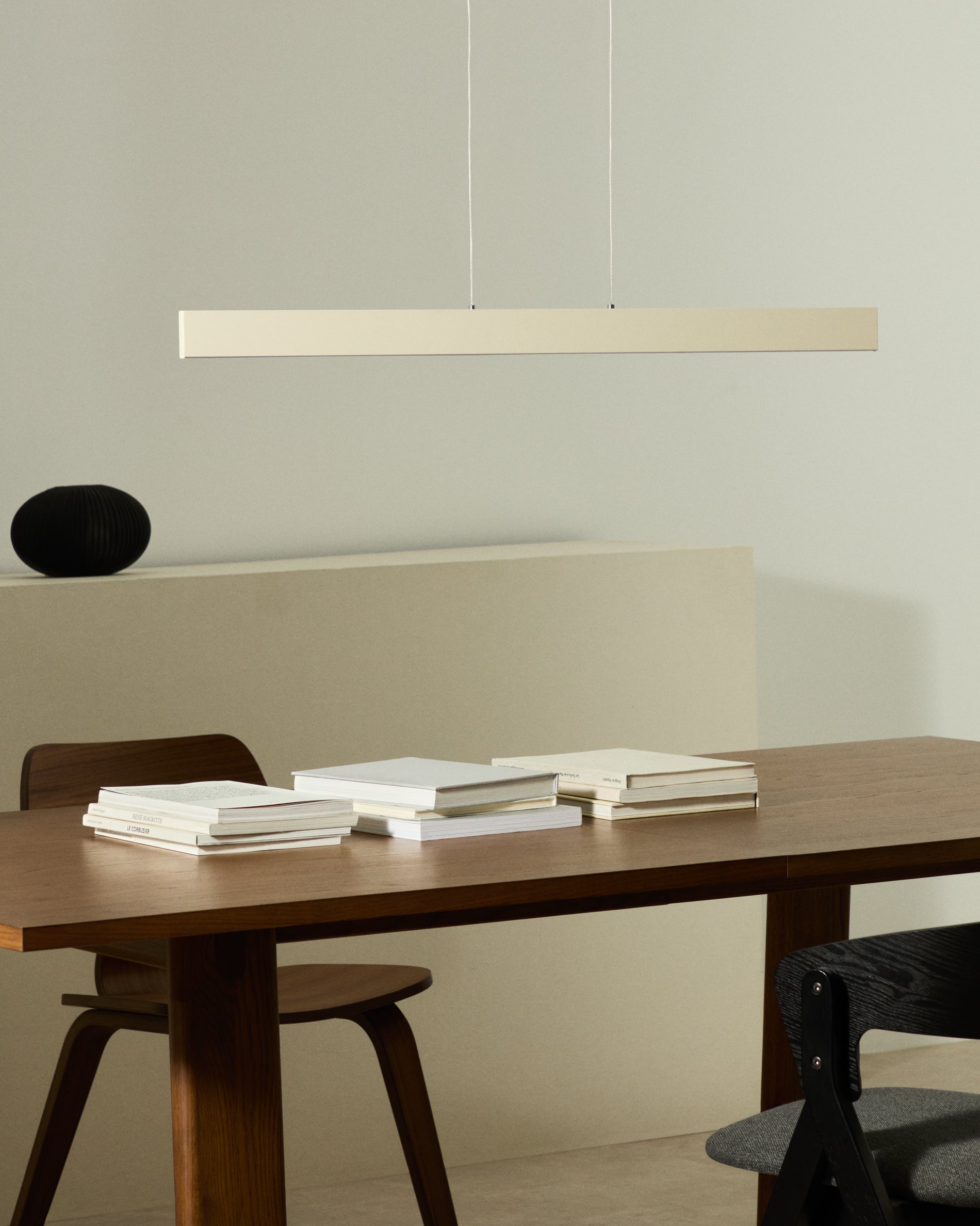Boadella aluminium ceiling lamp with beige painted finish - Lifestyle