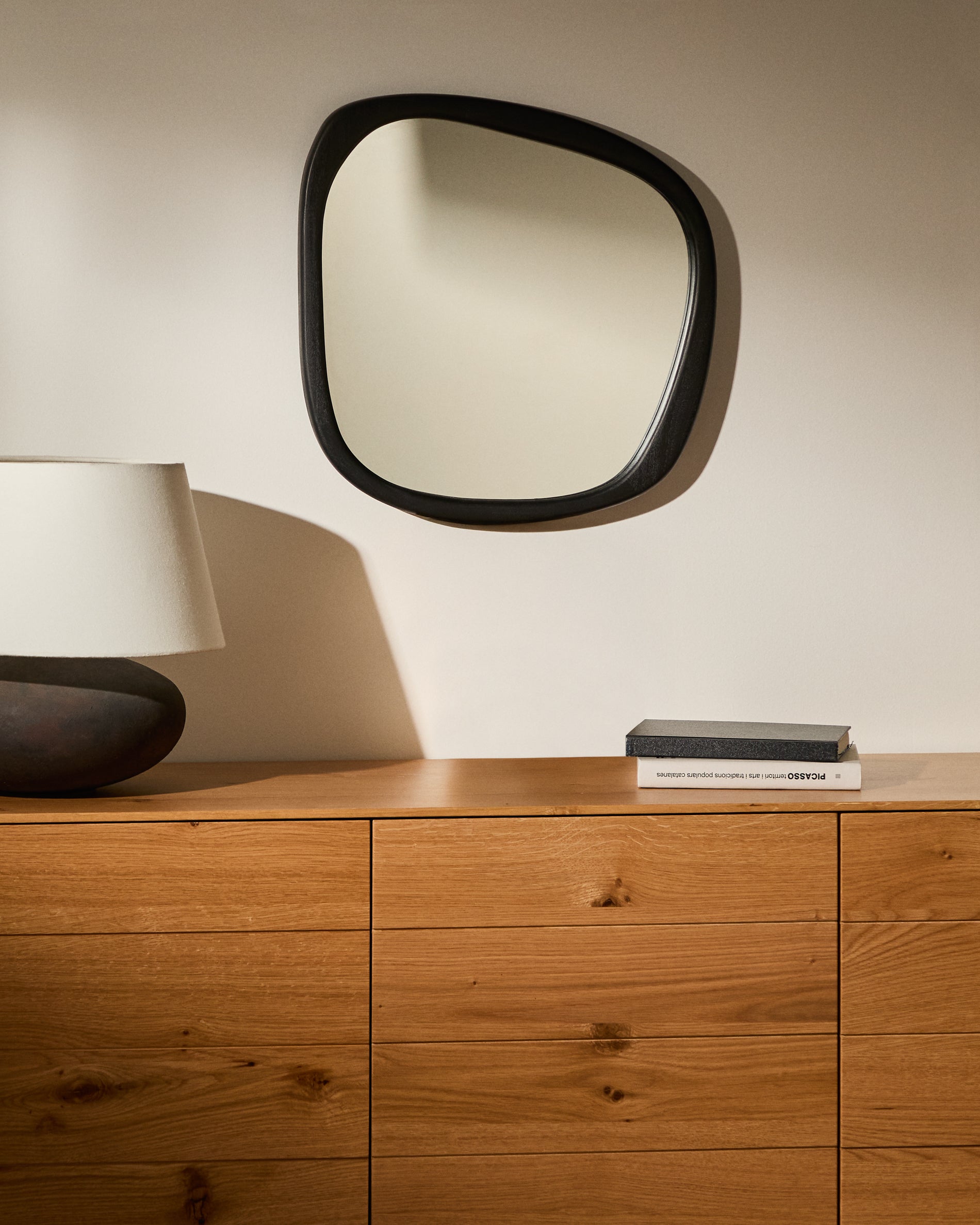 Alura black teak wood mirror 45,5 x 47 cm FSC 100% - Lifestyle
