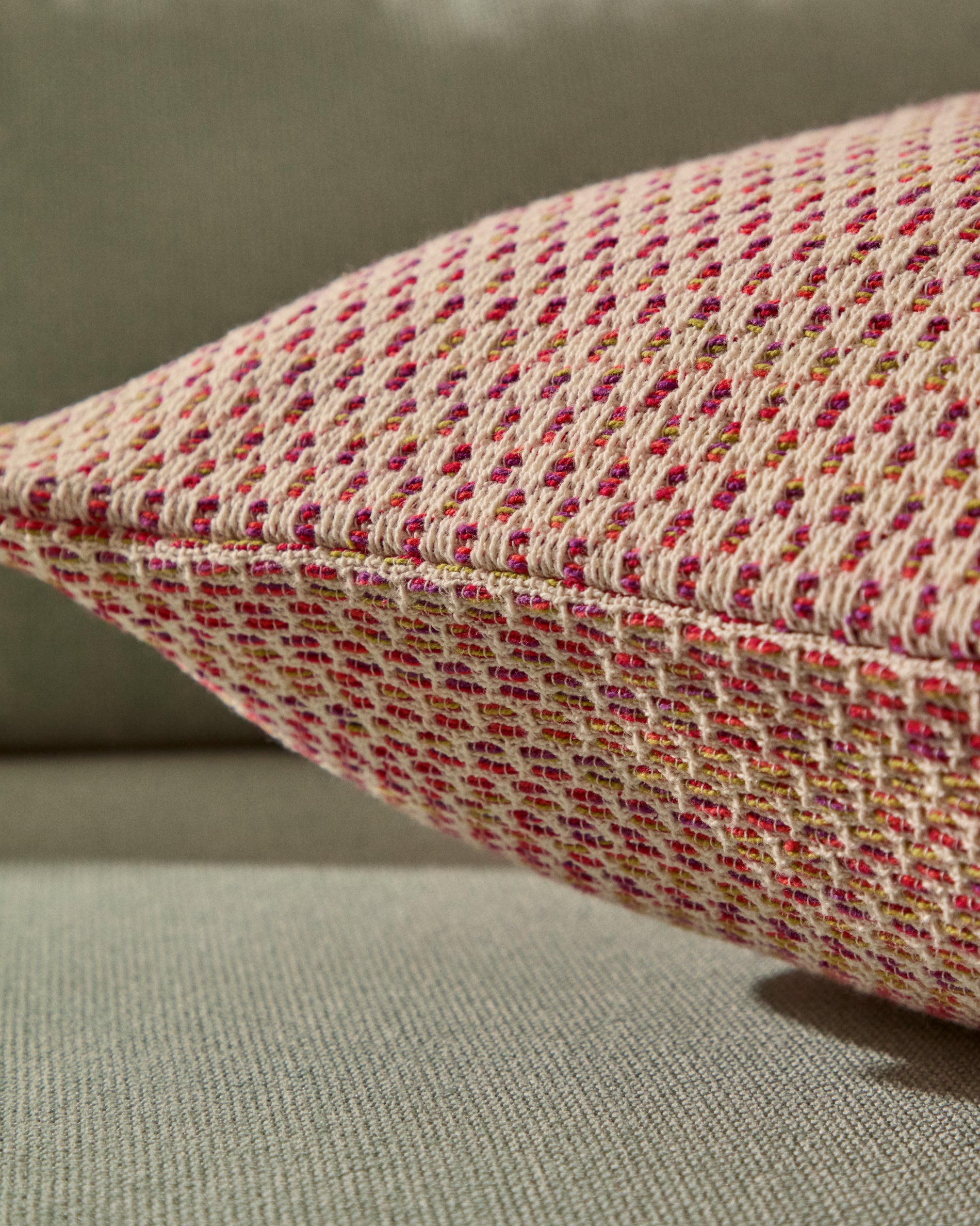 Milianne multicoloured jacquard cotton cushion cover, 50 x 50 cm - Lifestyle