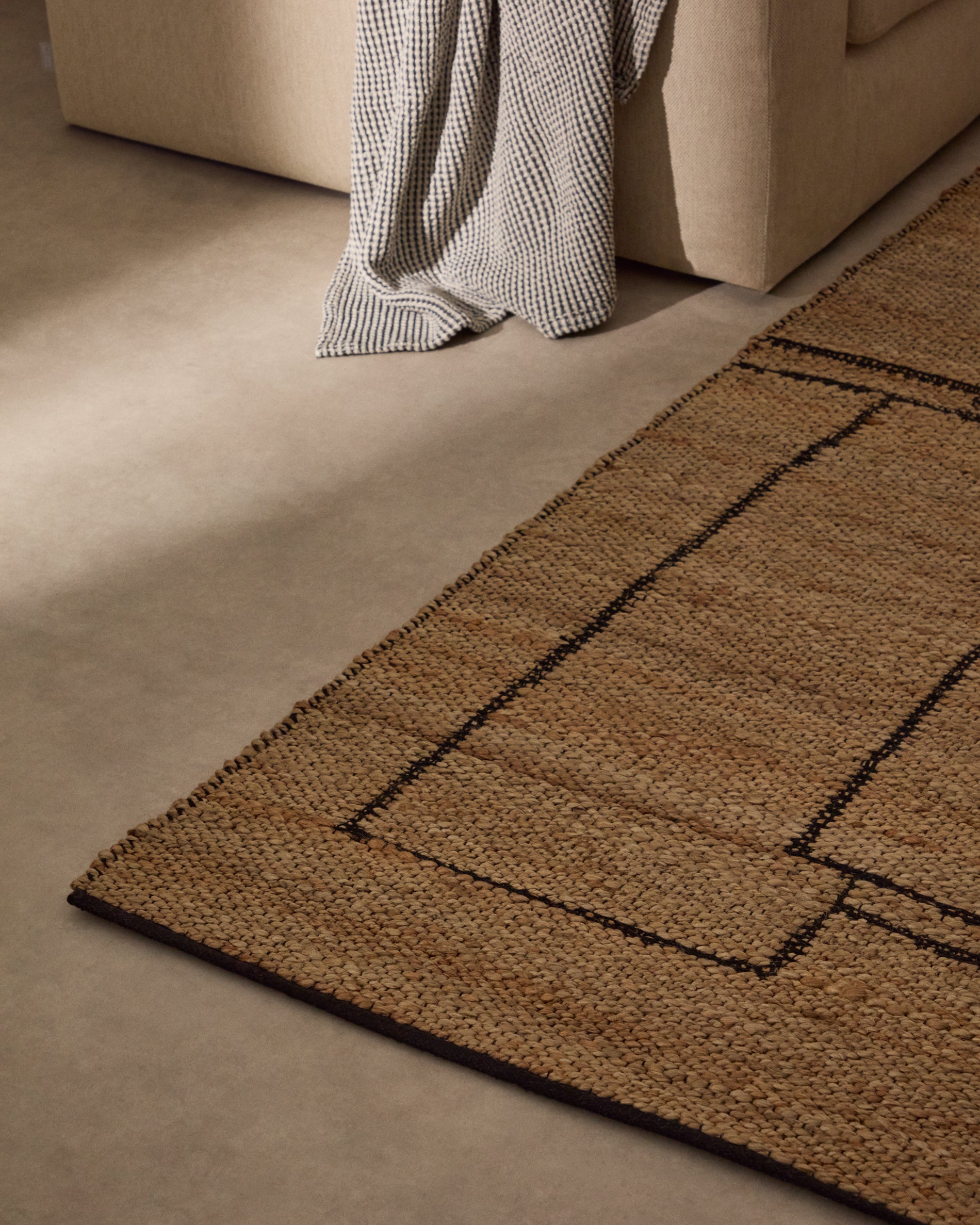 Graphic rug Velira in jute 200 x 300 cm - Lifestyle