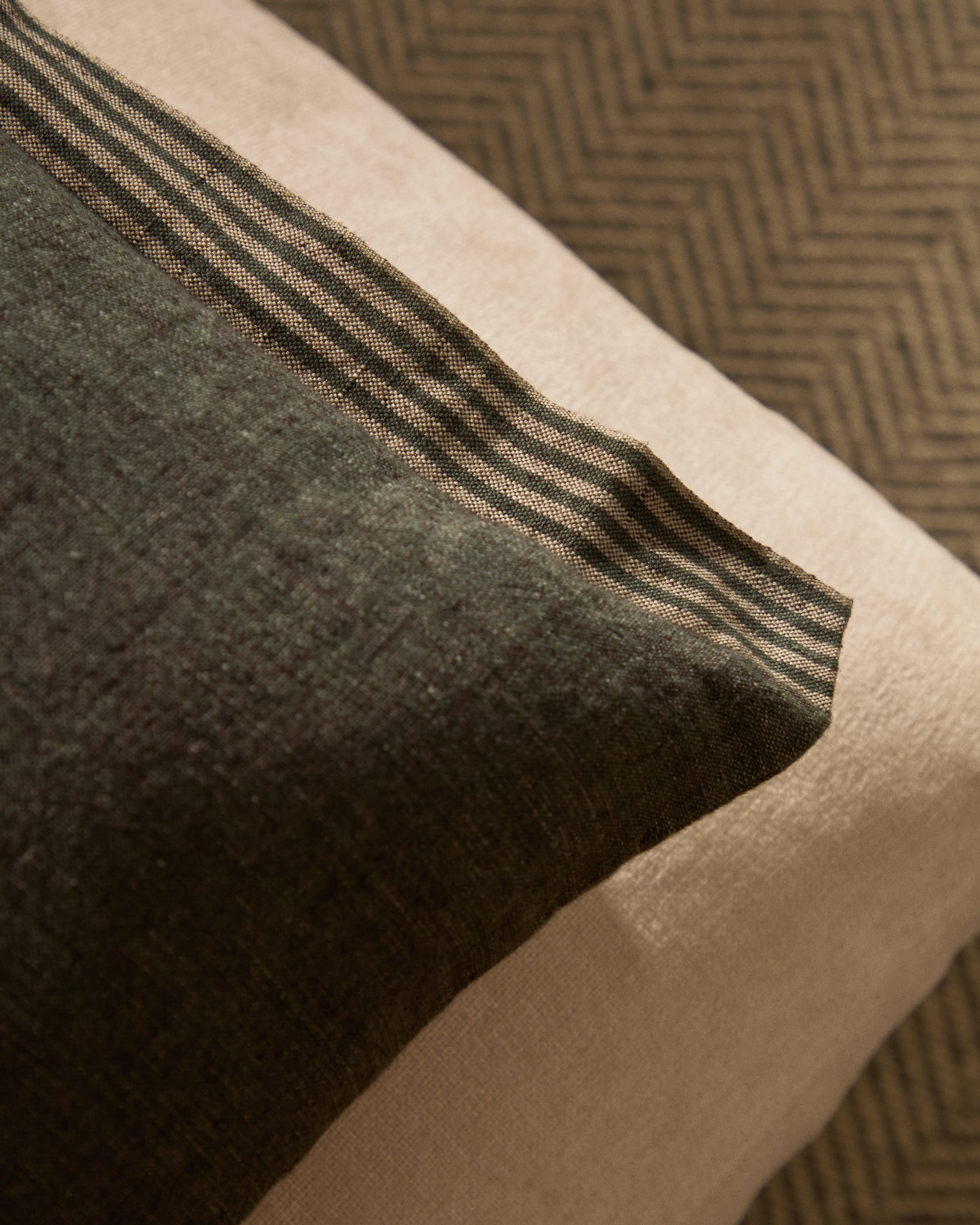 Niven green 100% melange linen cushion cover with side stripes 45 x 45cm - Lifestyle