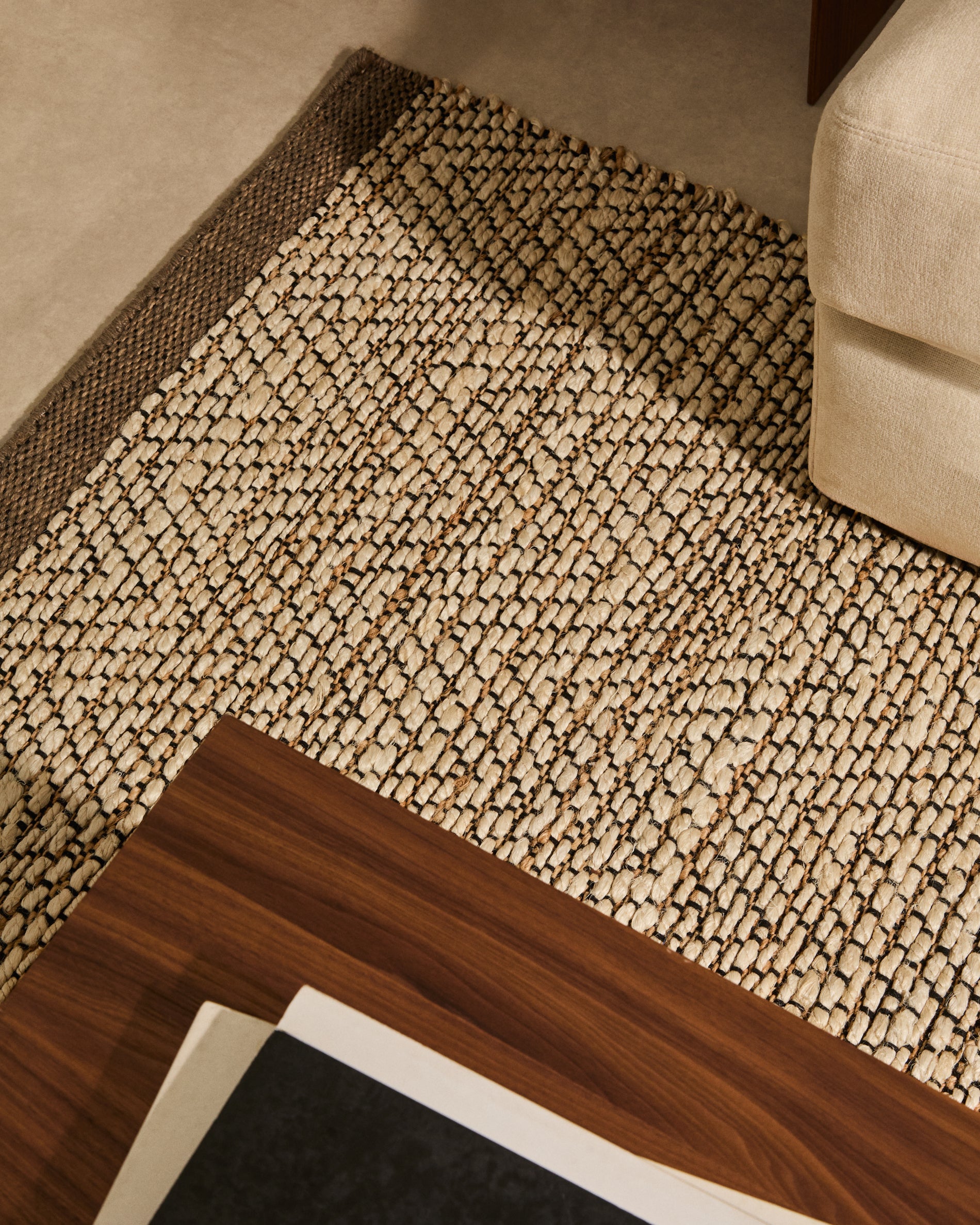 Arpe beige jute jacquard rug 160 x 230cm - Lifestyle