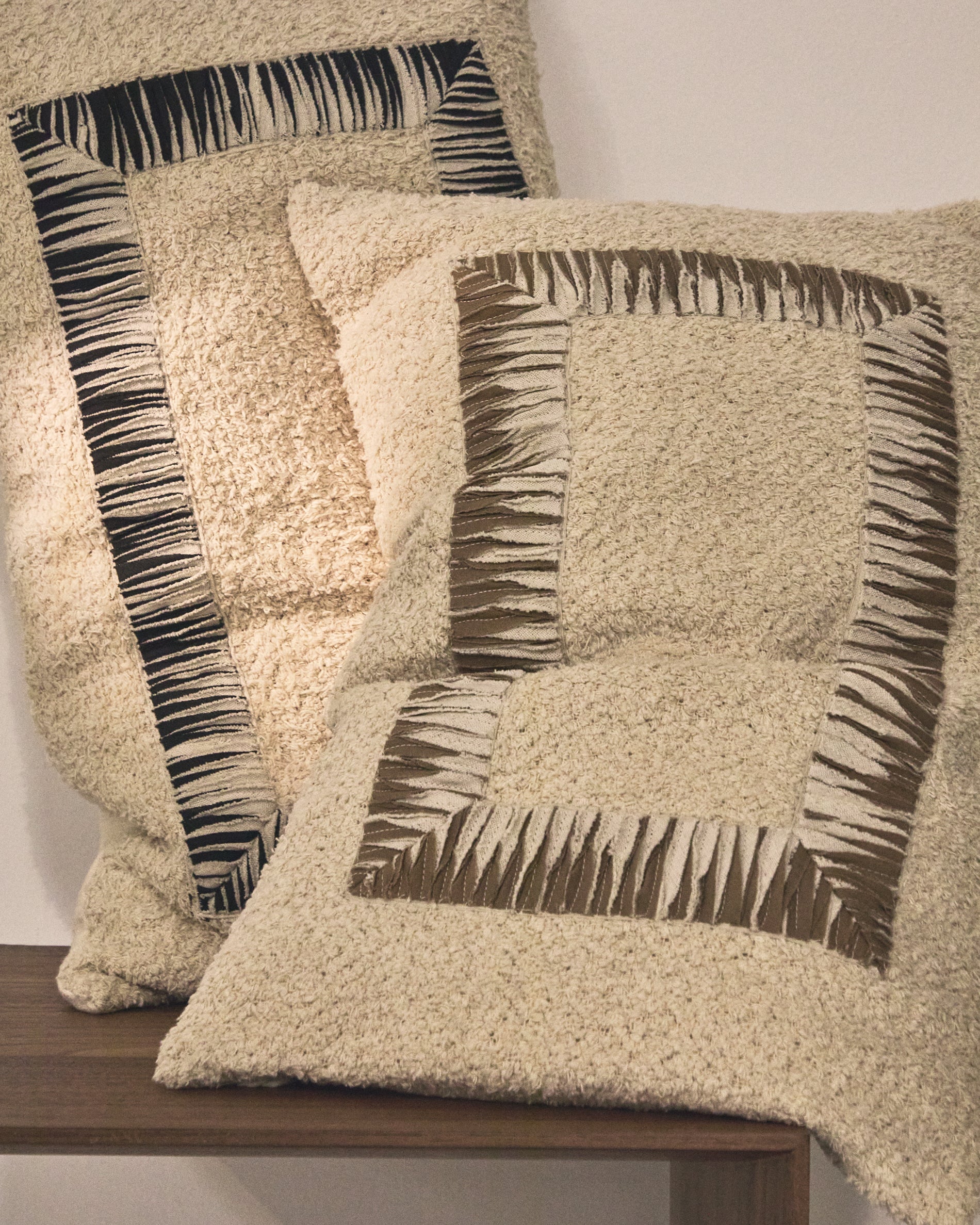 Enari beige and brown cotton cushion cover 50 x 30cm - Lifestyle