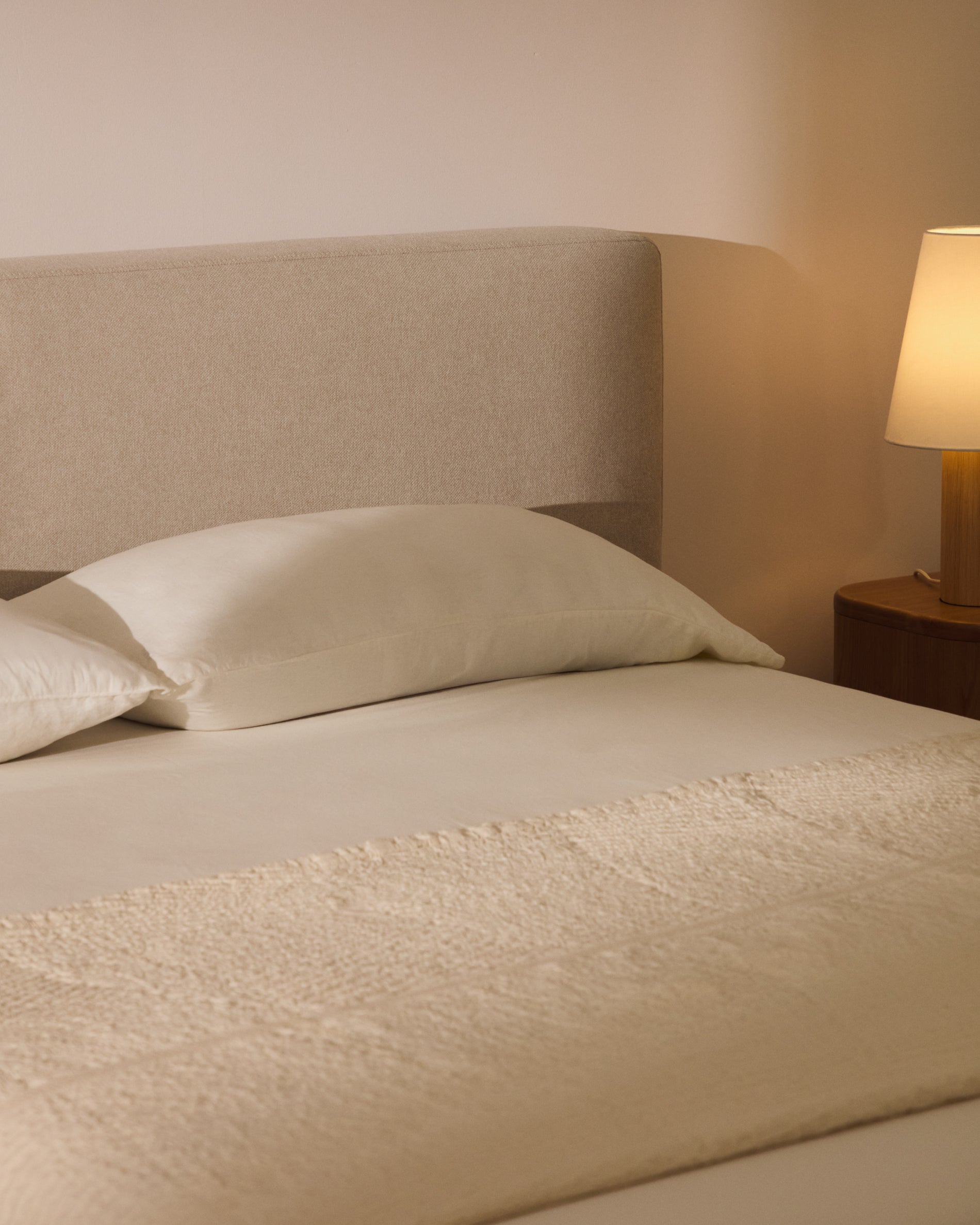 Blok ecru headboard with removable cover for bed up to 160cm - Lifestyle