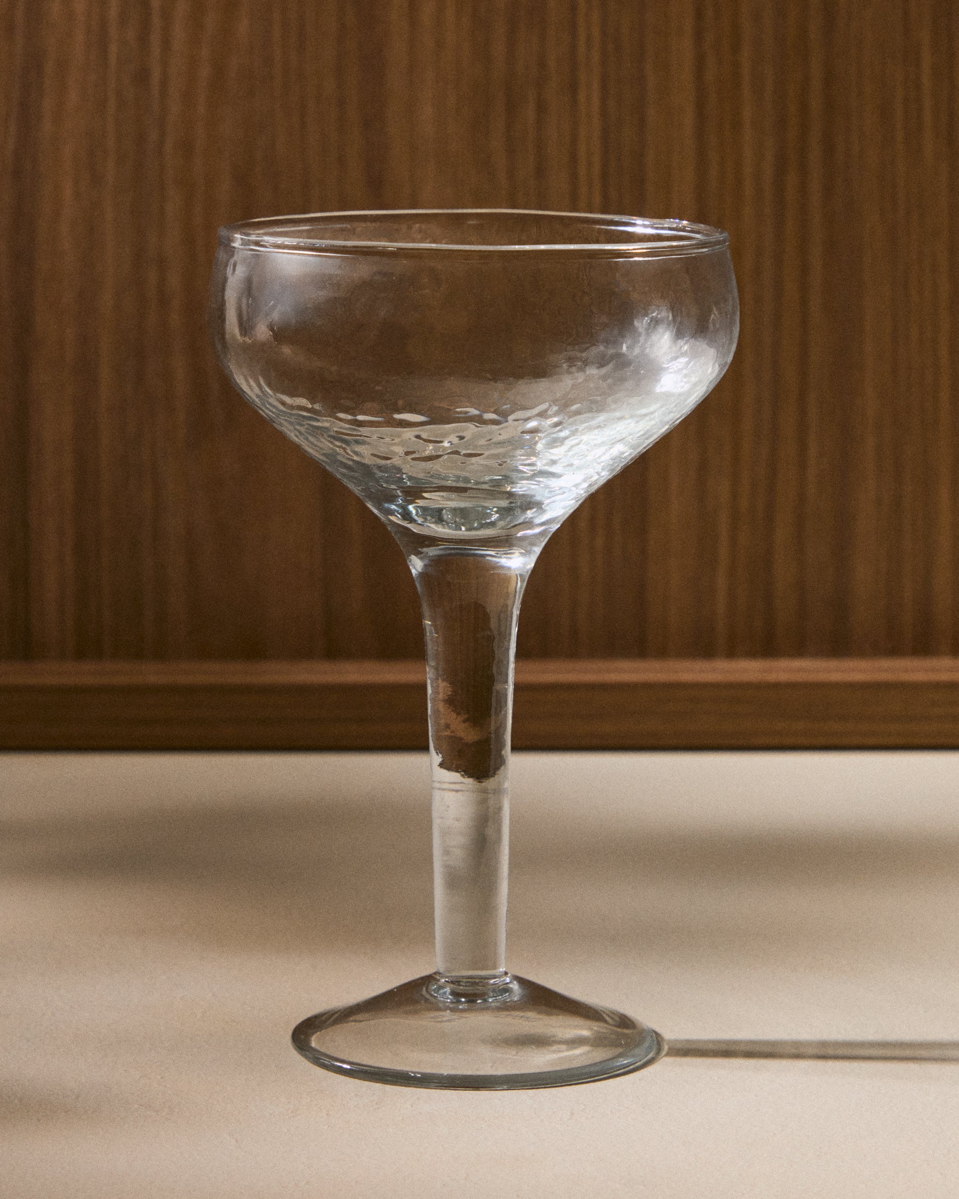 Sileia wine glass made of transparent recycled glass - Lifestyle