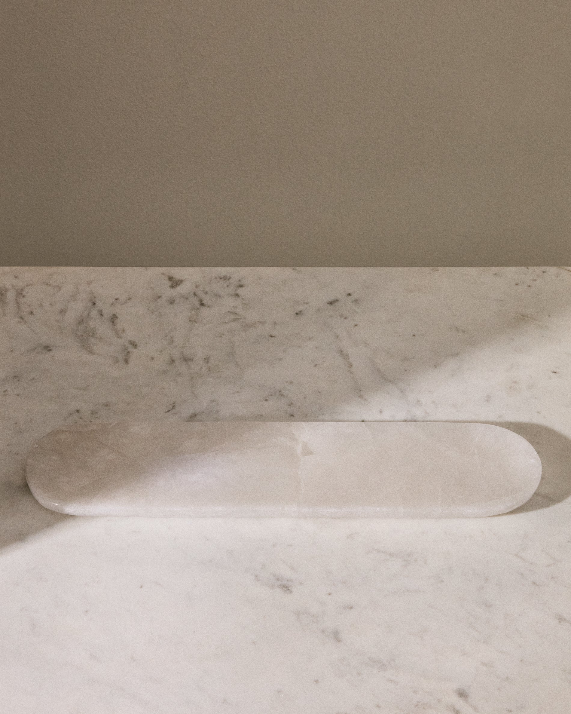 Noreli alabaster tray - Lifestyle
